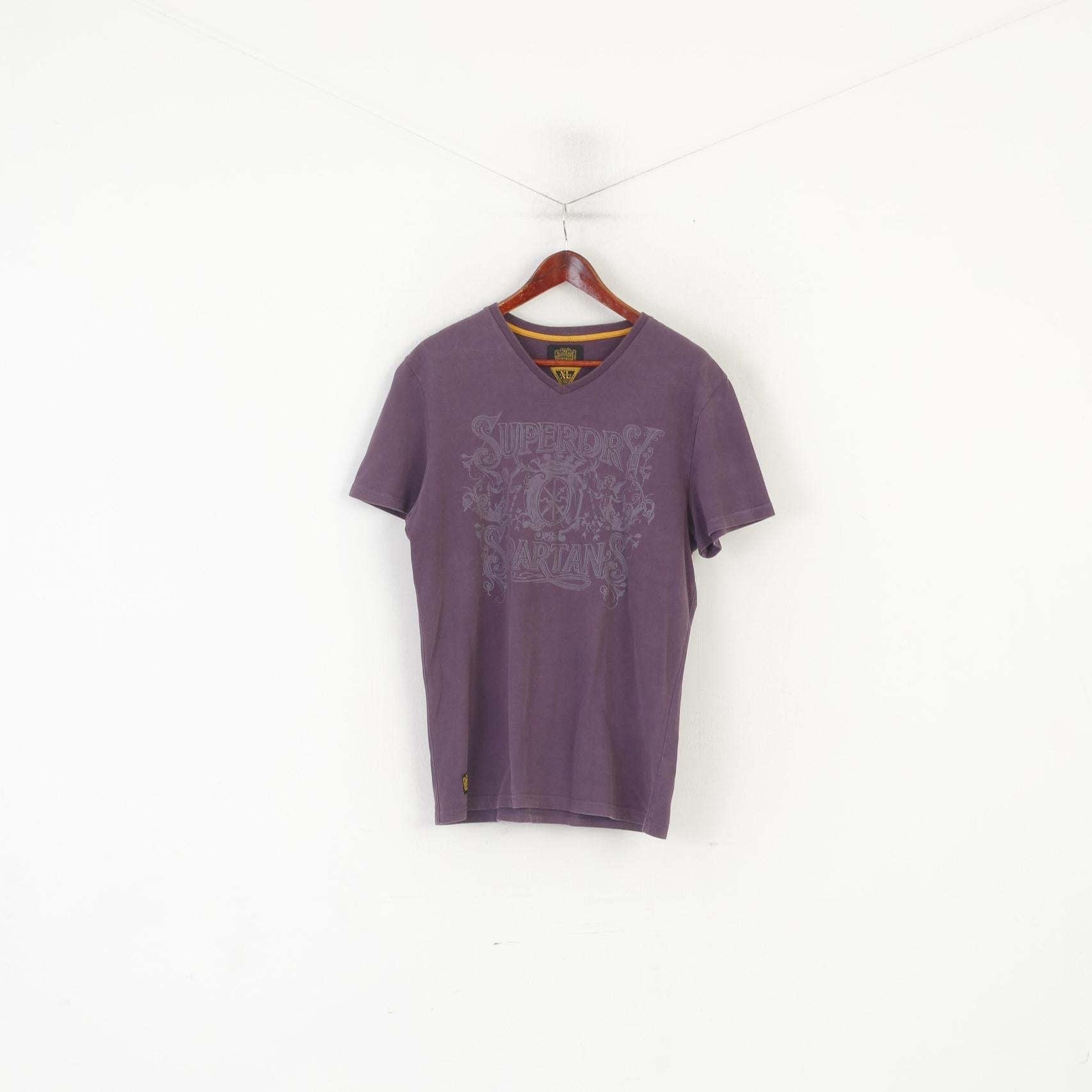 Camicia da uomo Superdry XL (L) Top con scollo a V spartano con grafica in cotone sbiadito viola