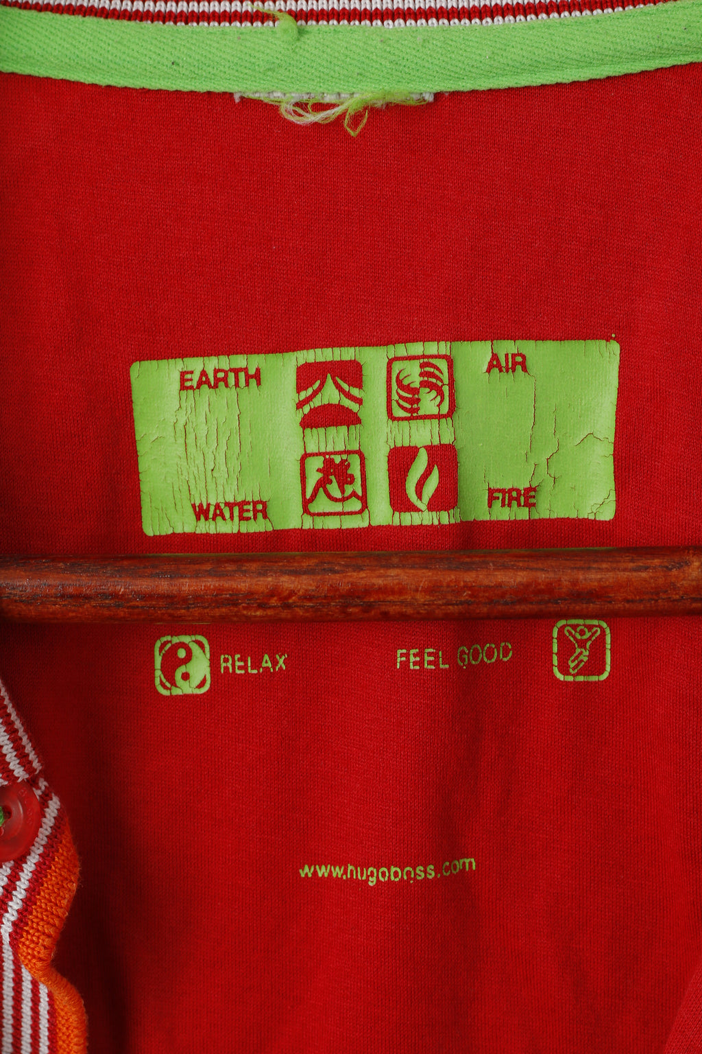 Polo Hugo Boss da uomo M in cotone rosso con bottoni dettagliati e top classico sportivo