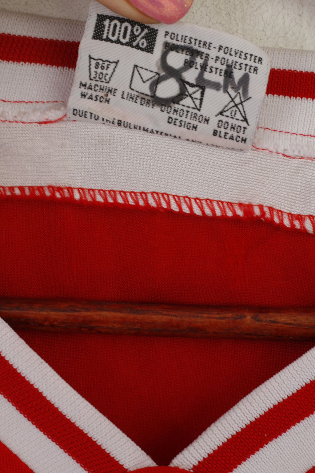 ISKAY Sports Assist Men L Shirt Red Vintage Basketball Nordlingen V Neck Jersey Top