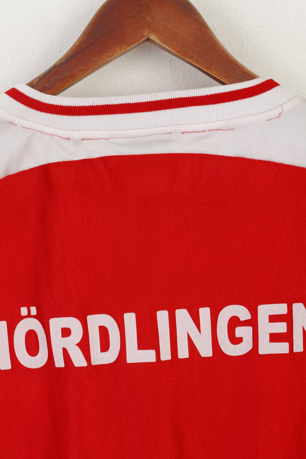 ISKAY Sports Assist Men L Shirt Red Vintage Basketball Nordlingen V Neck Jersey Top