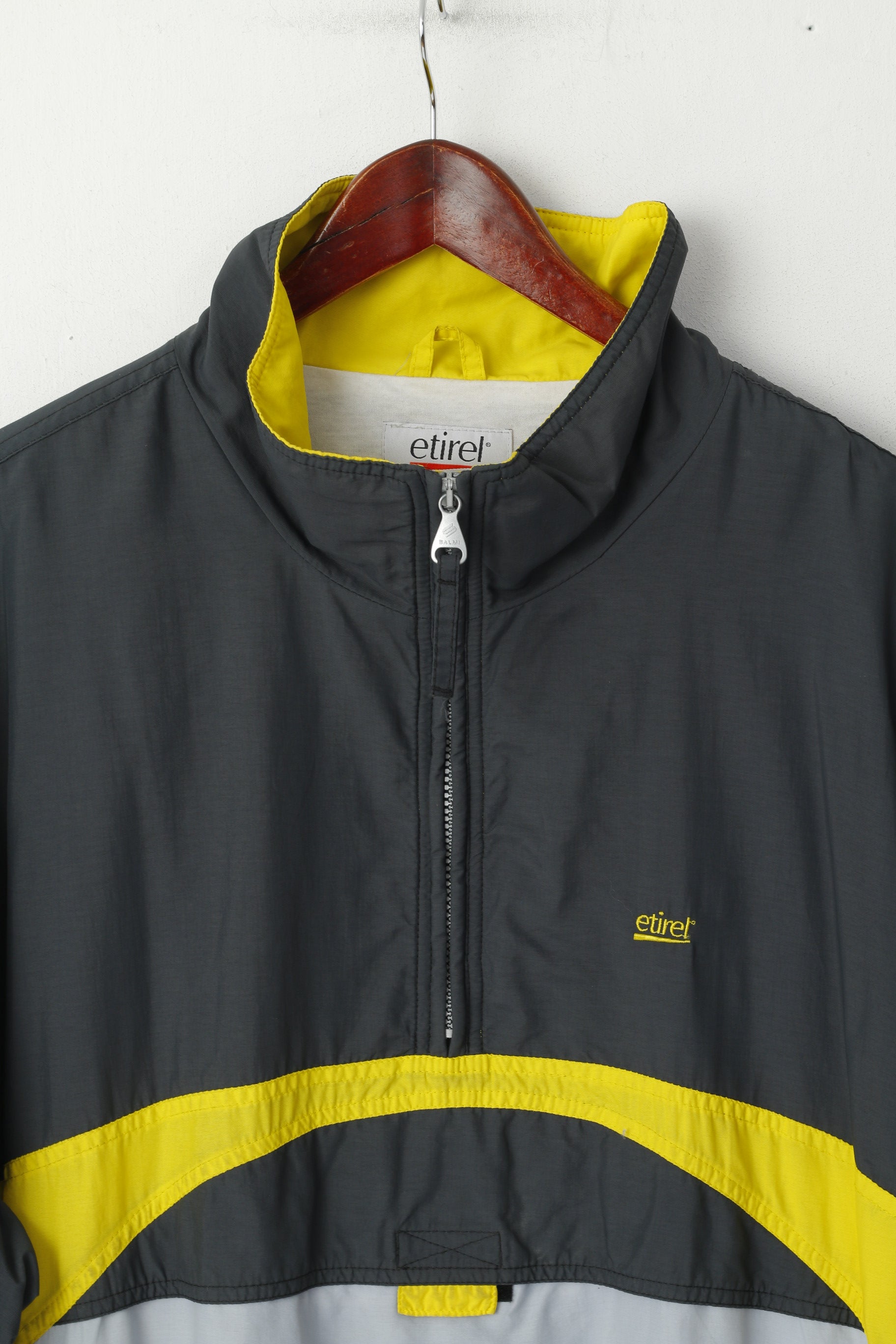 Etirel le style Sportif Men XXL Jacket Grey Pullover Sportswewar Lightweigt Top