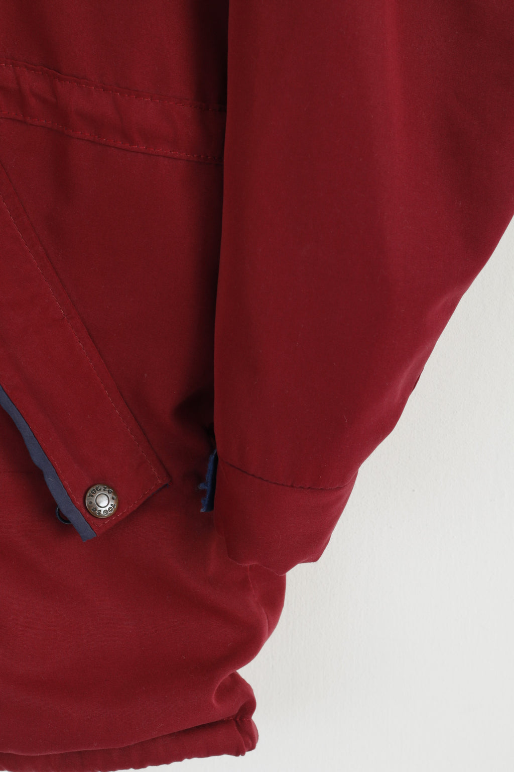 TOG 24 TECHNICAL Women 14 L Jacket Maroon Trevira Outdoor Hooded Zip Up Parka