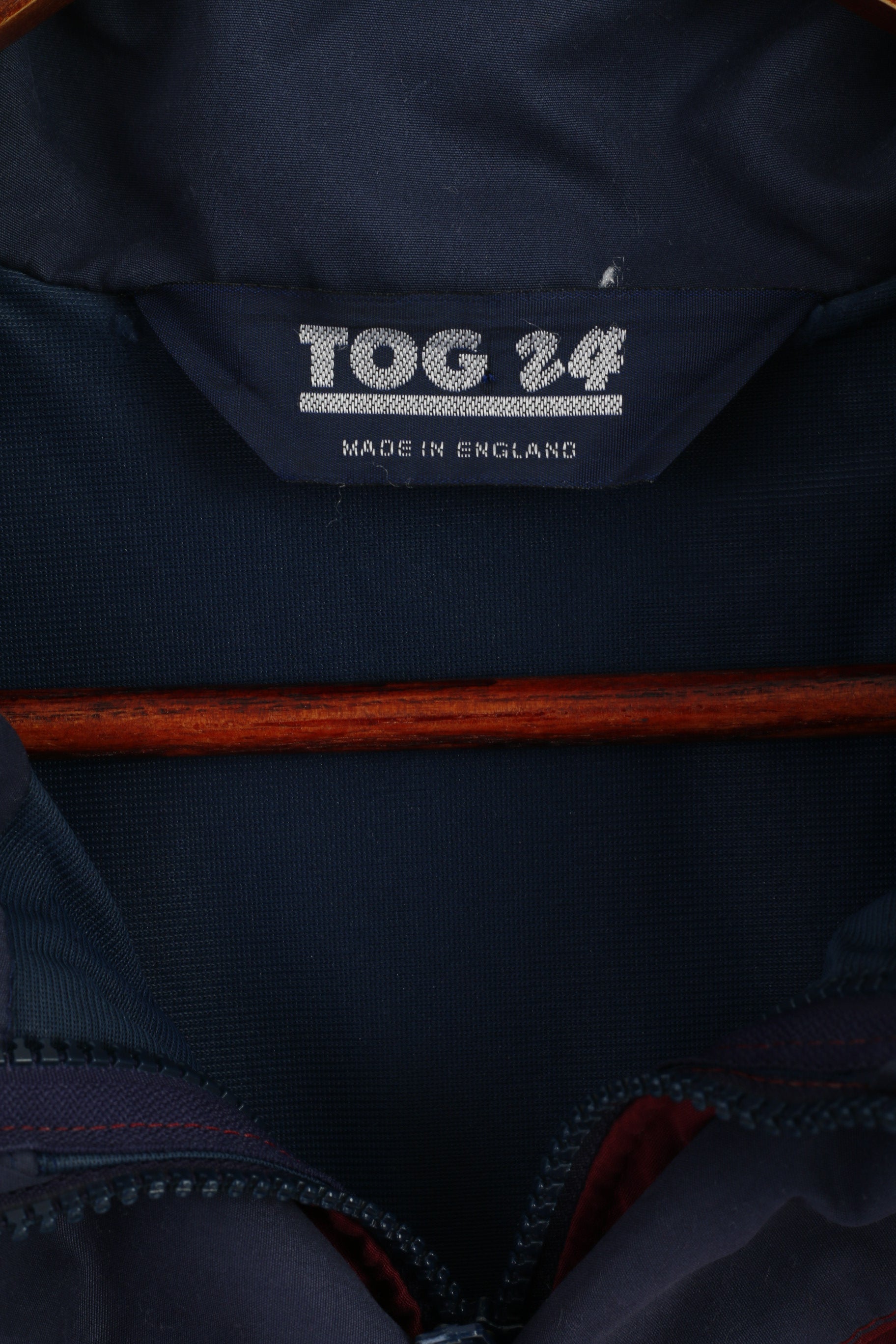 TOG 24 TECHNICAL Women 14 L Jacket Maroon Trevira Outdoor Hooded Zip Up Parka