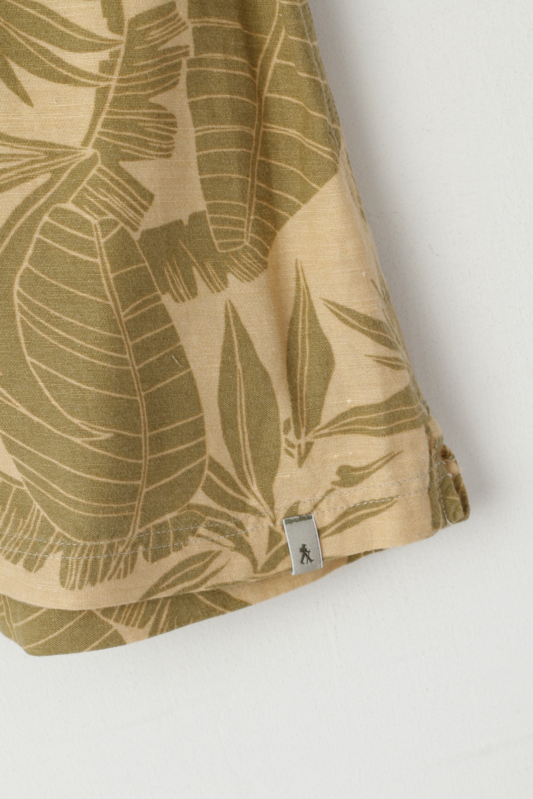 Royal Robbins Men M Casual Shirt Cream Hawaii Travel Linen Outdoor Short Sleeve Top