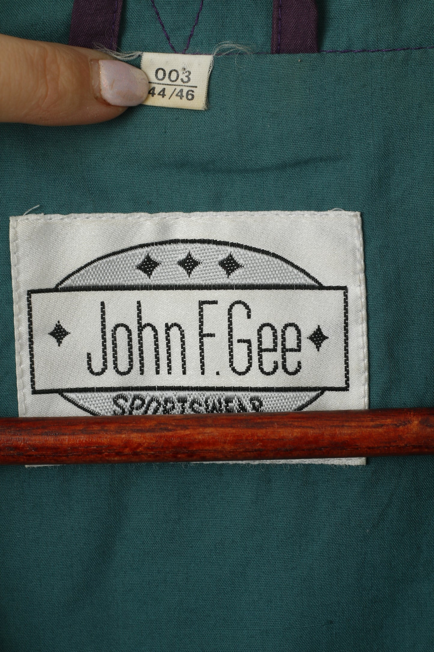 John F.Gee Men 44/46 S Jacket Purple Vintage Kangaroo Pocket Nylon Waterproof Top