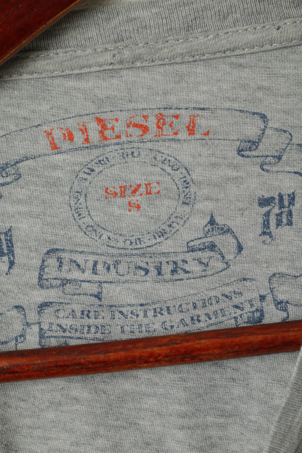 Diesel Industry – chemise à col ras du cou pour homme, haut en coton gris, avec sourire dans la vie