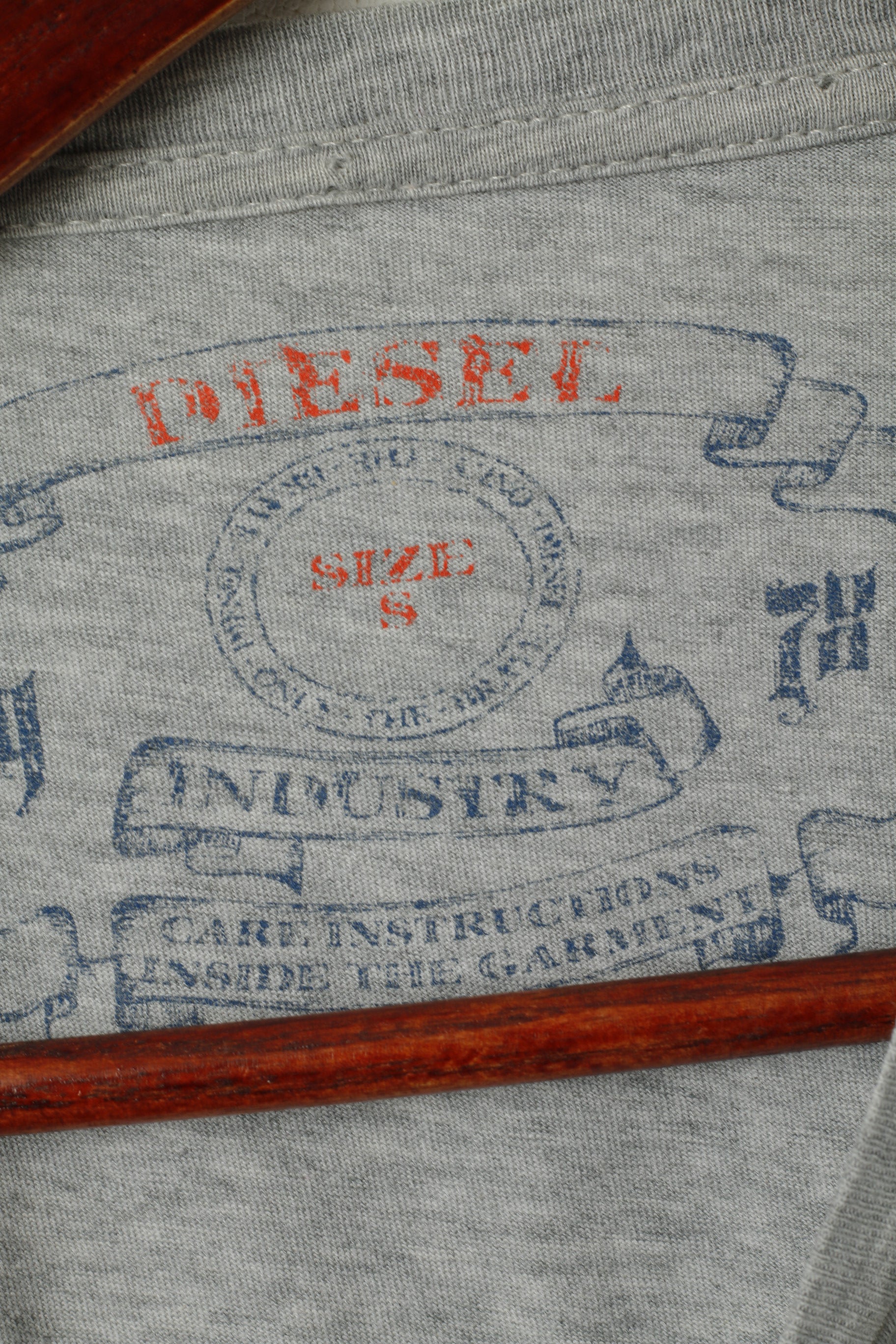 Diesel Industry – chemise à col ras du cou pour homme, haut en coton gris, avec sourire dans la vie