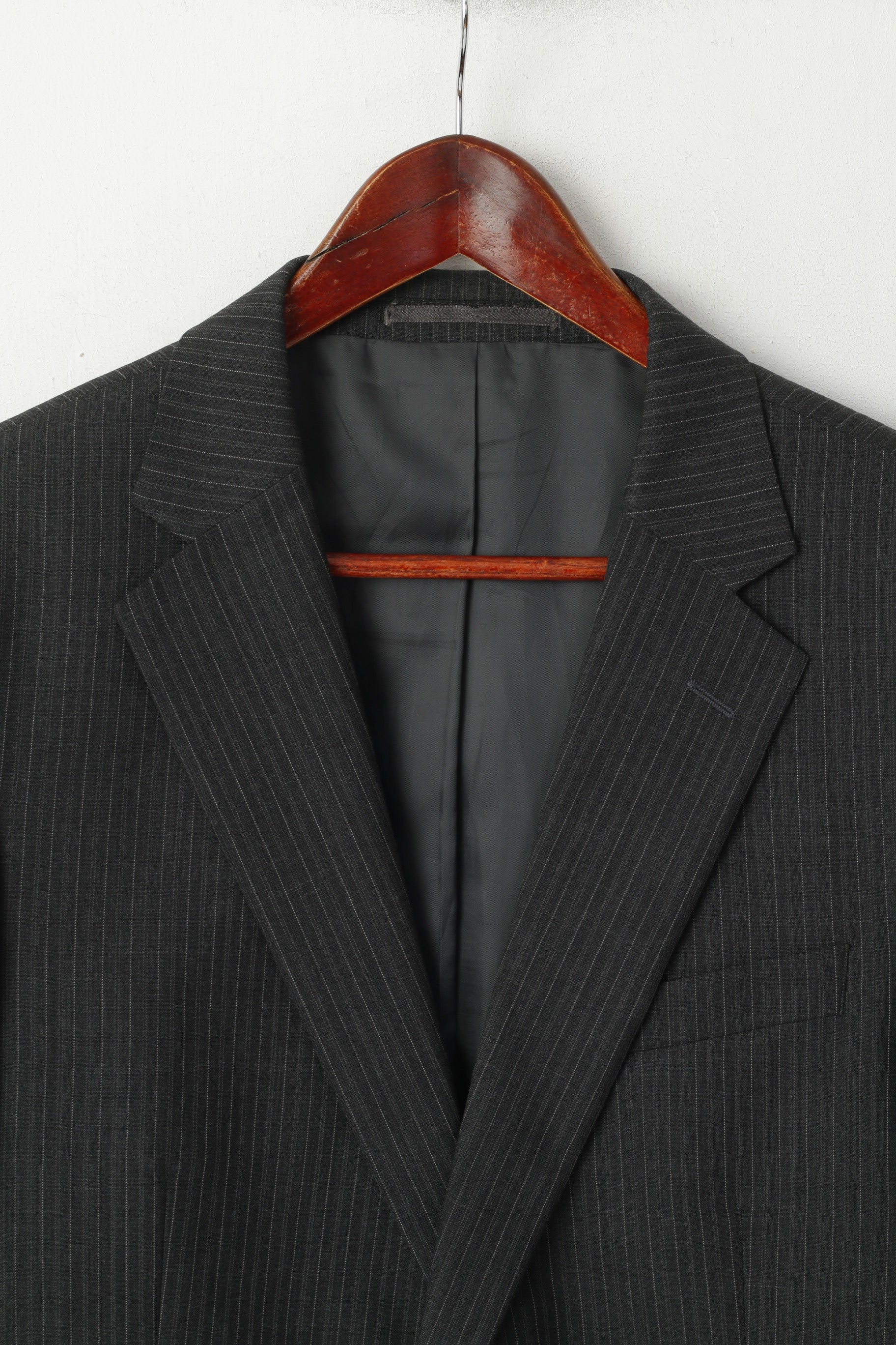 Jaeger Men 42 Blazer Dark Gray Striped Wool Single Breasted Regular Jacket