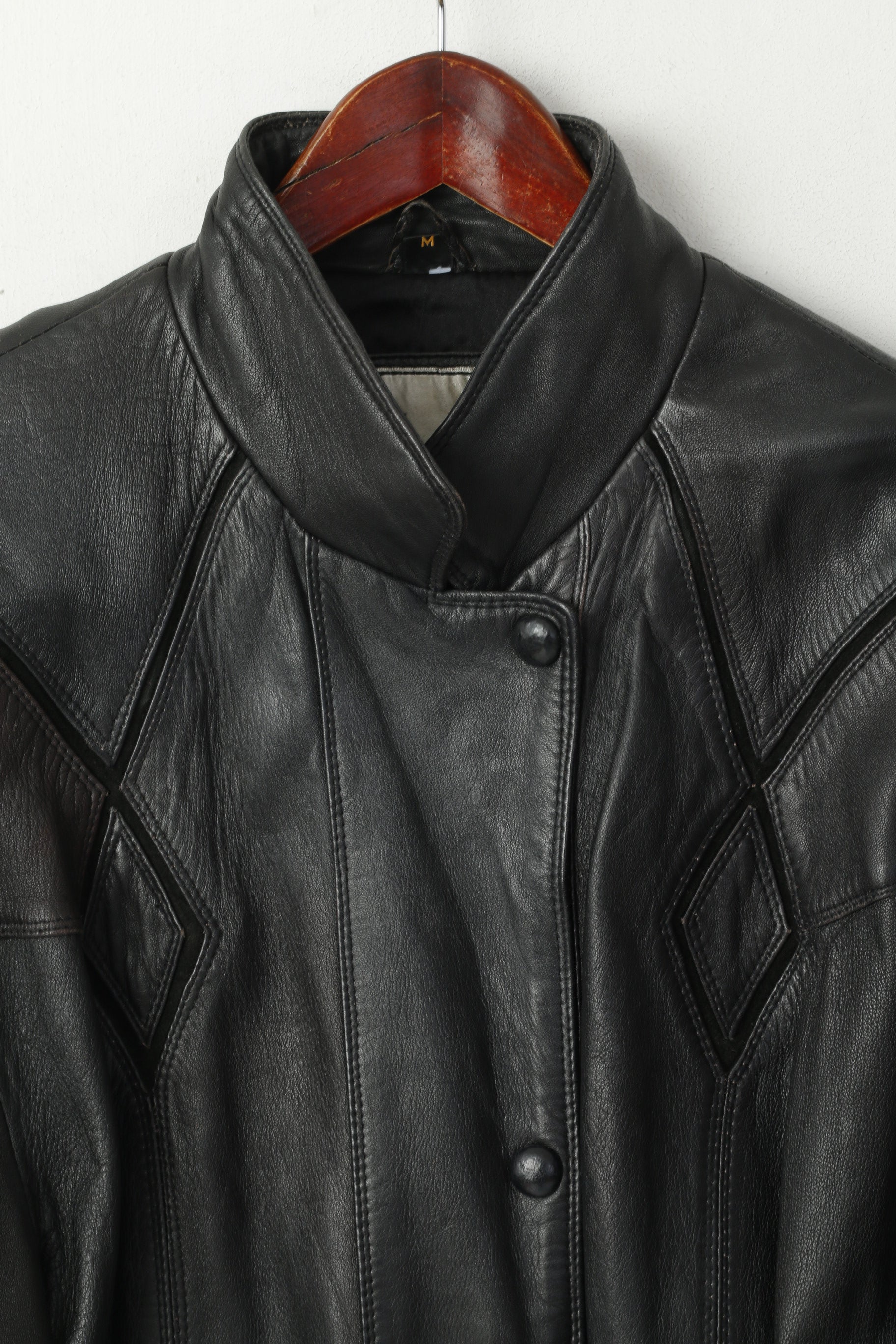 Giacca Akaso da donna M. Top con maniche raglan e imbottiture vintage in pelle nera