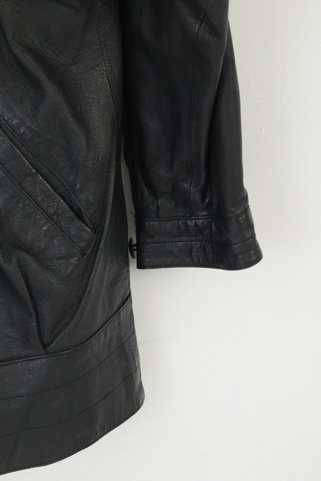 Vintage Women XL Jacket Black Leather Bat Bomber Shoulder Pads Retro Top