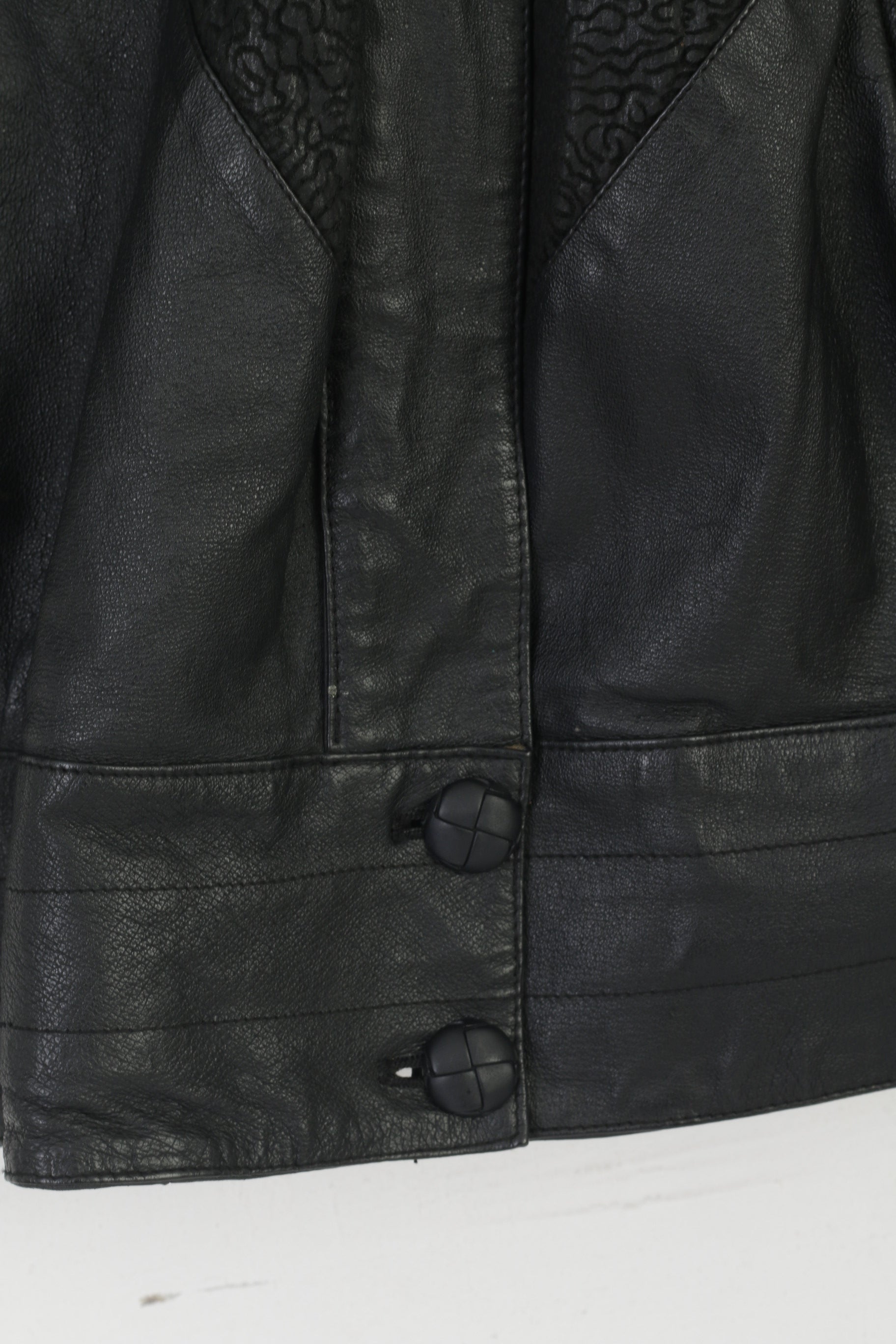 Vintage Femmes XL Veste En Cuir Noir Bat Bomber Épaulettes Haut Rétro