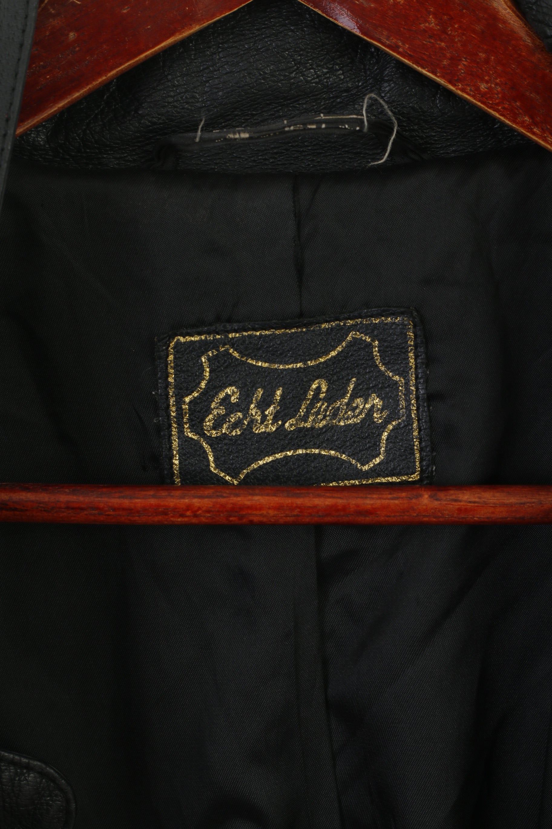 Vintage Femmes XL Veste En Cuir Noir Bat Bomber Épaulettes Haut Rétro