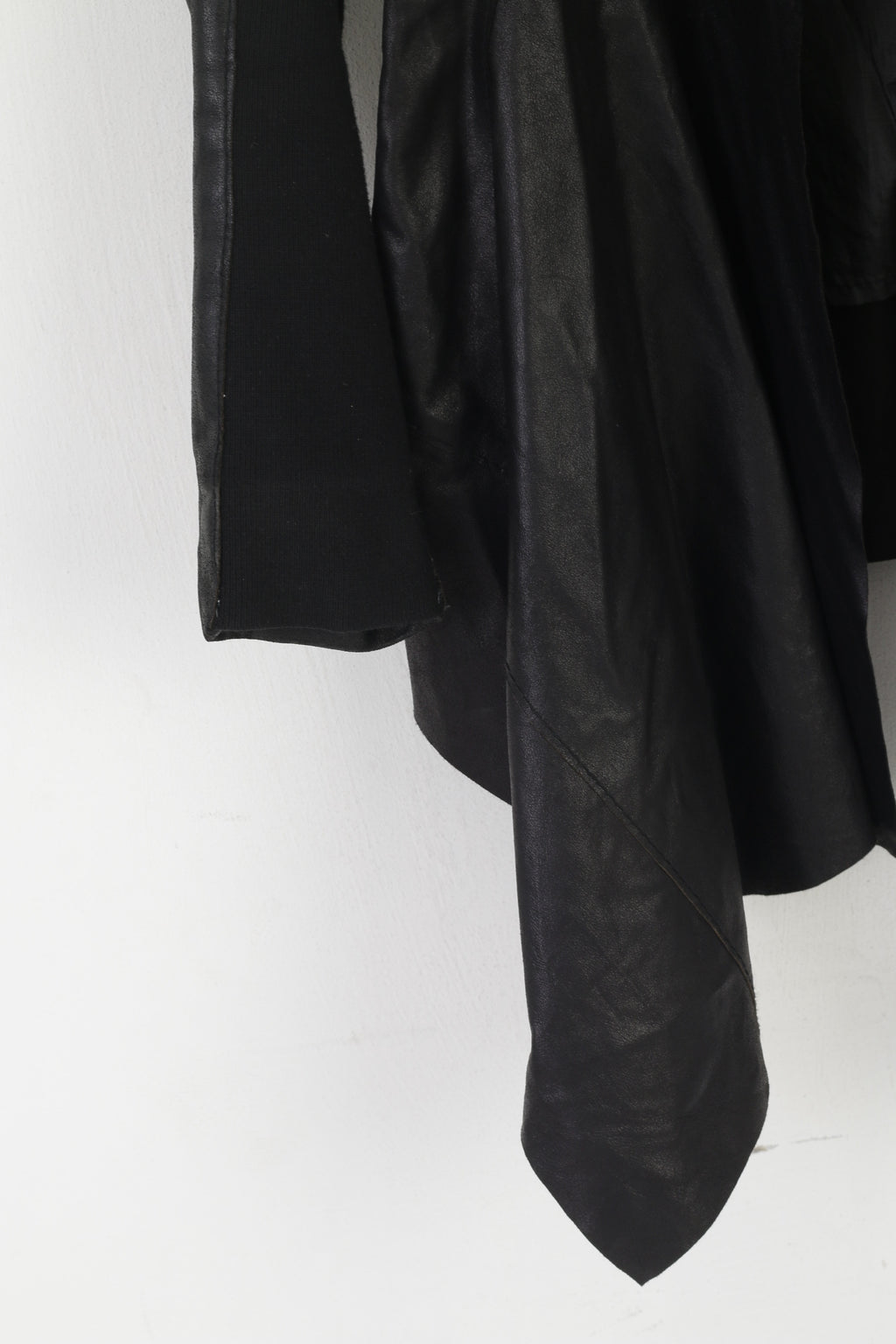 Gipsy di Mauritius Giacca da donna con rivestimento in pelle nera Boho Acymetric Top