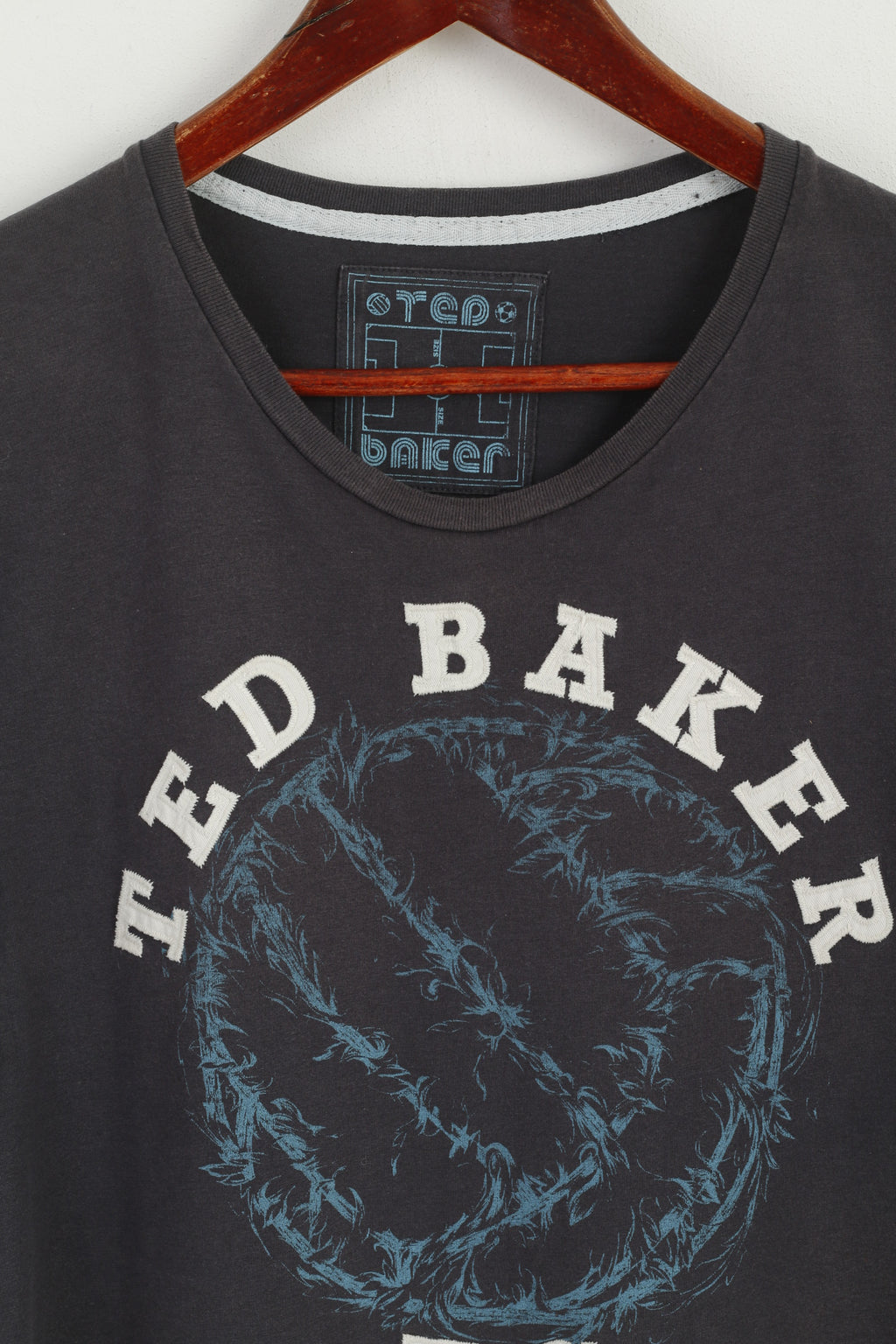 Ted Baker Men 4 L T-Shirt Grey Cotton Graphic Football Club  Sportswear Top