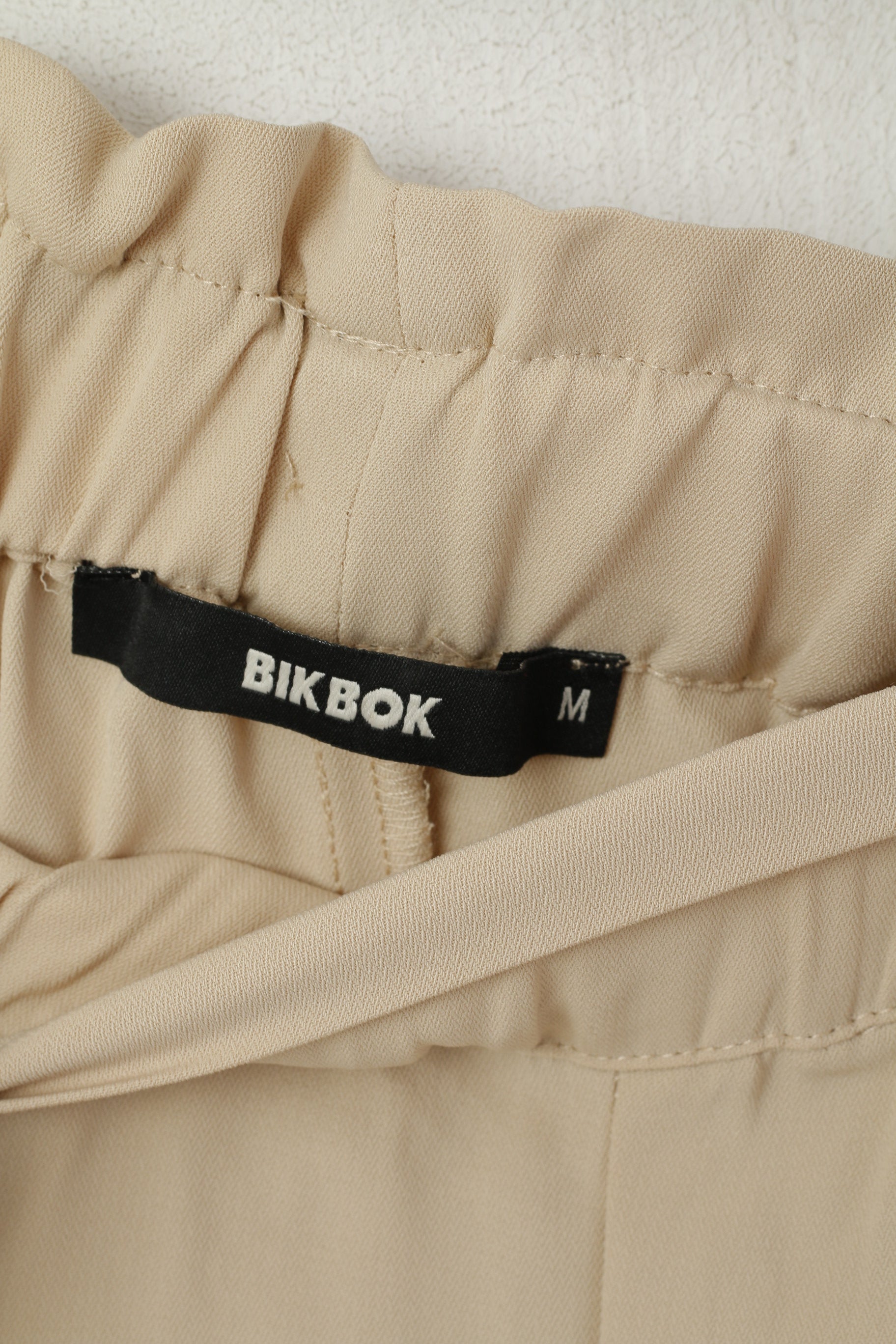 Pantaloni Bik Bok da donna M Pantaloni classici eleganti con cintura a vita alta beige lucido
