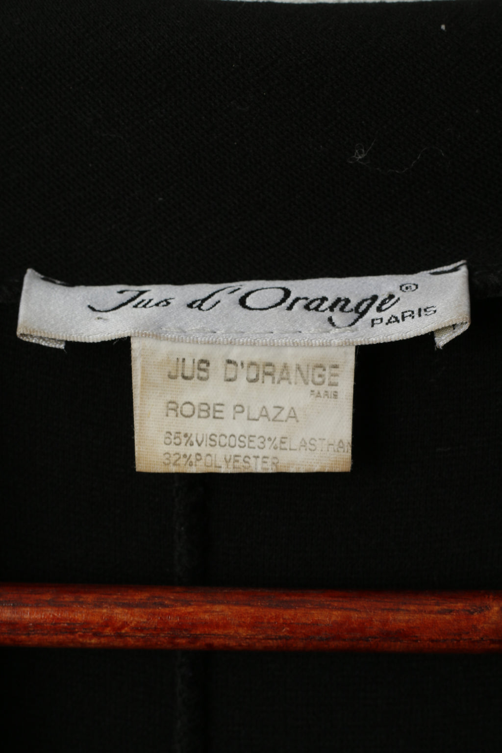 Jus D' Orange Paris Robe XS noire sans manches en viscose extensible avec ceinture dorée