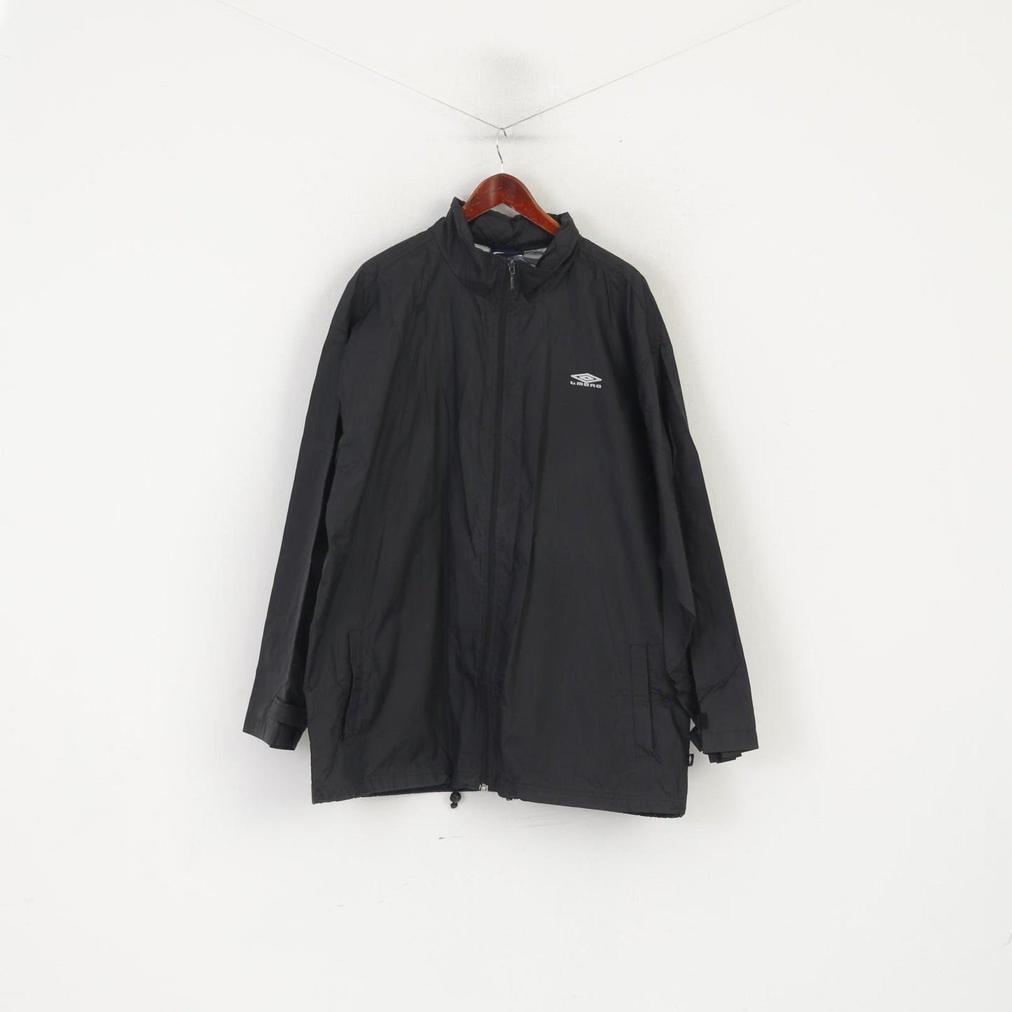Umbro Men XXL Jacket Black Nylon Waterproof Full Zipper Hidden Hood Sportswear Top