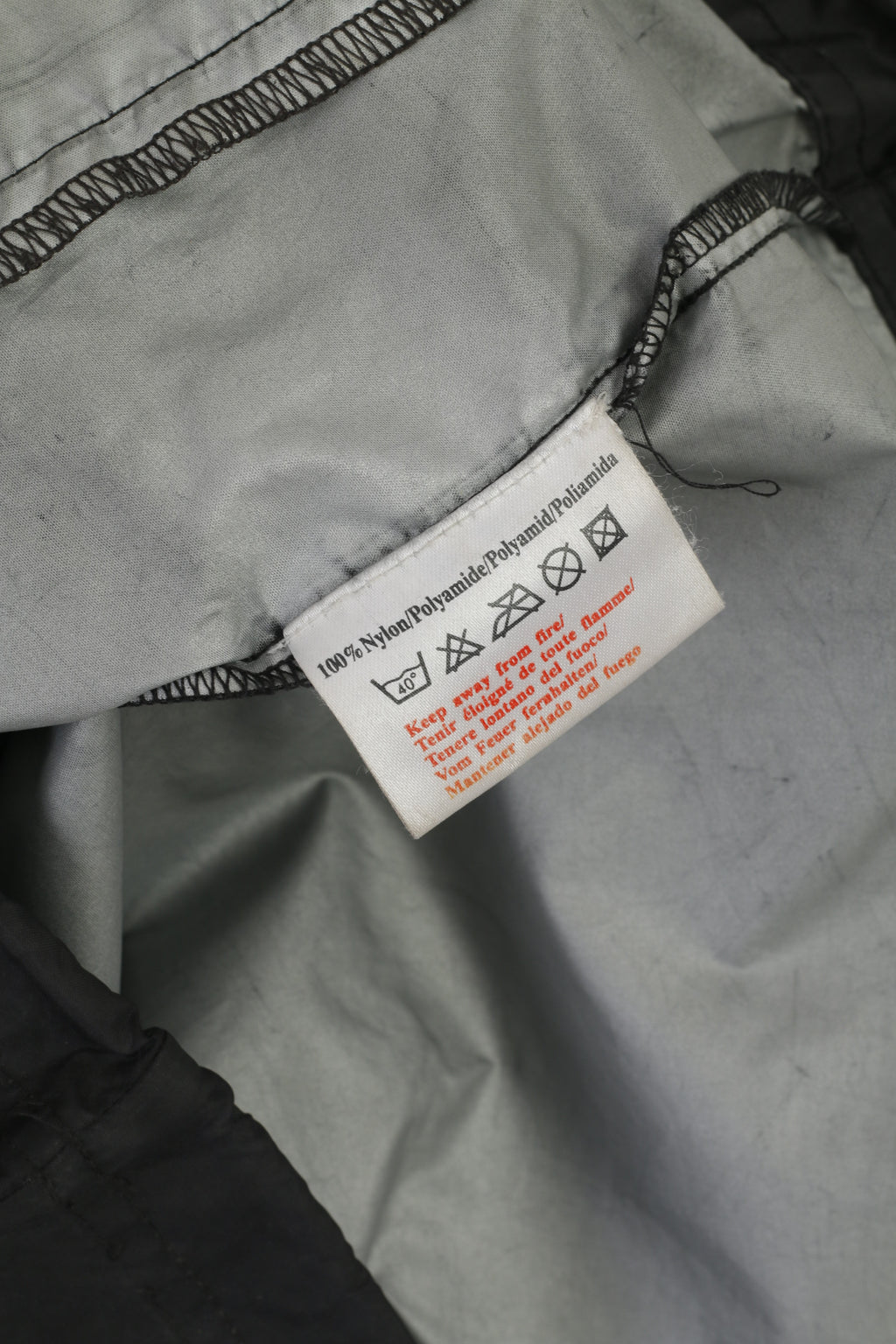 Umbro Hommes XXL Veste Noir Nylon Imperméable Fermeture Éclair Complète Capuche Cachée Sportswear Haut