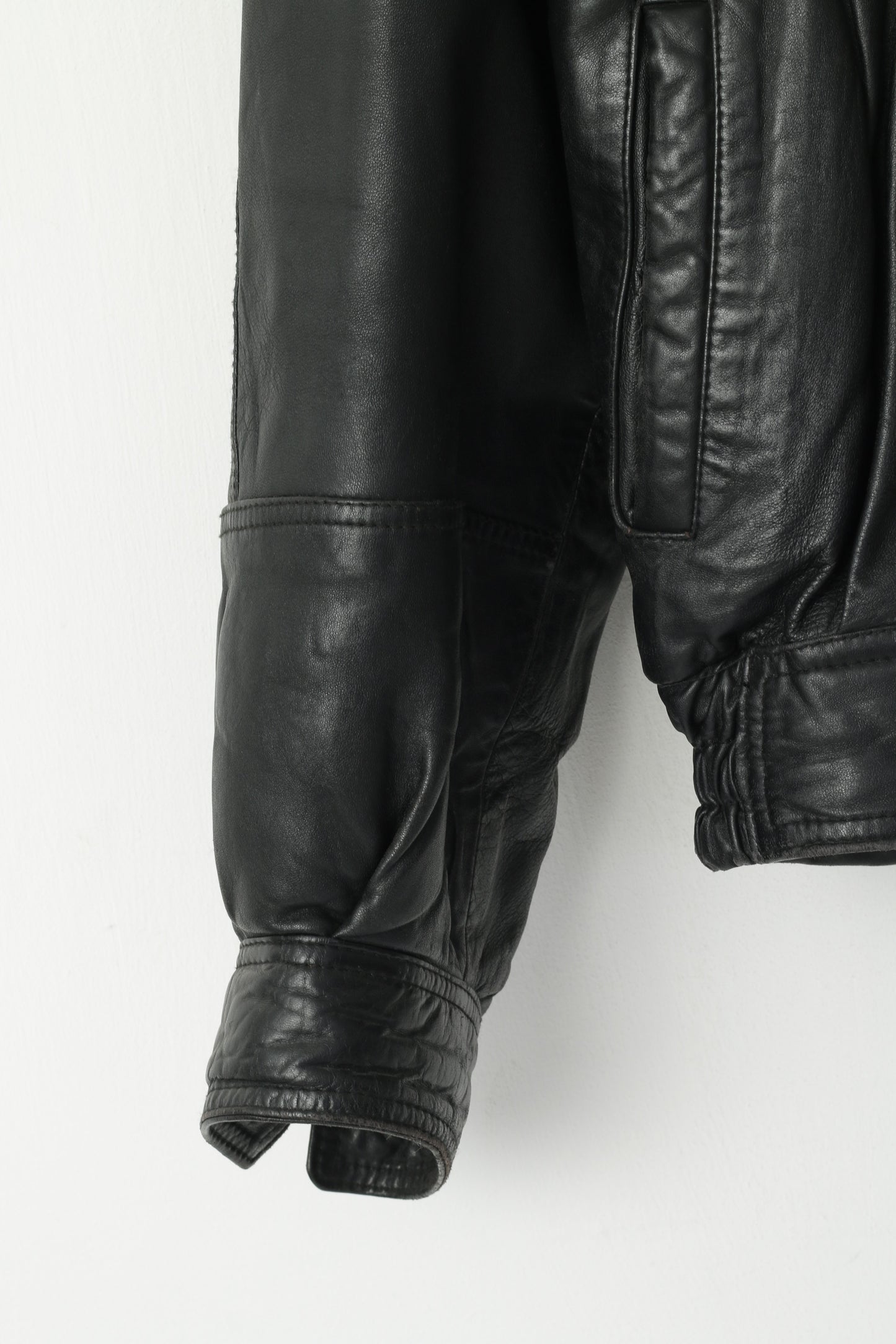 Marcos Men 52 L Bomber Jacket Black Leather Vintage Made In Italy Biker Shoulder Pads
