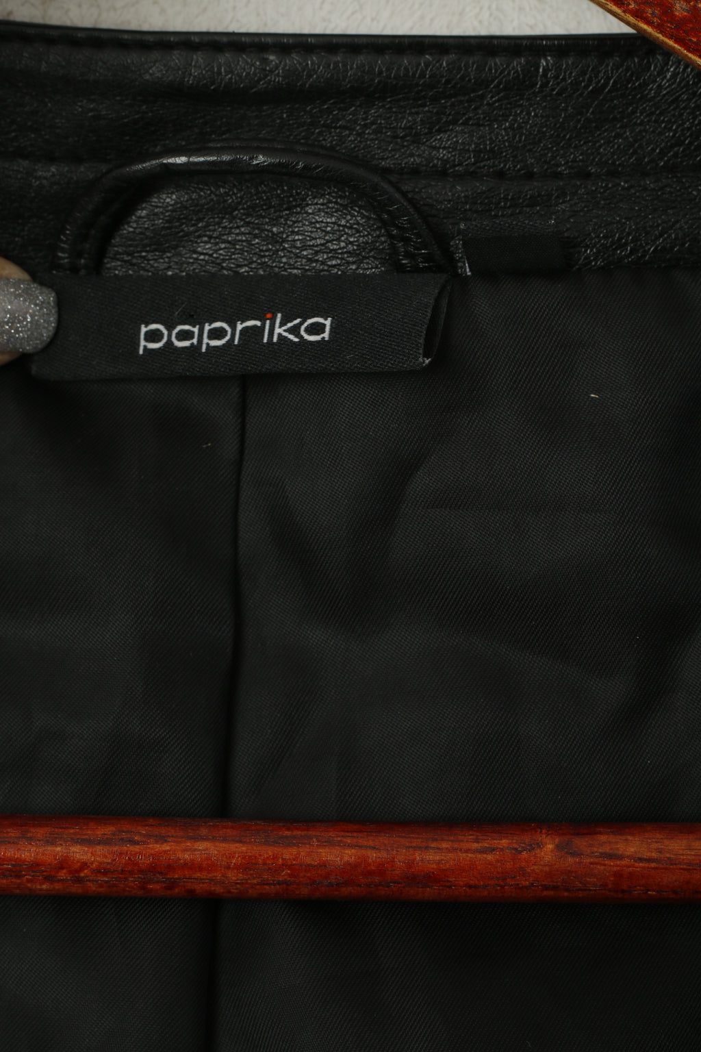 Paprika Donna M Bolero Top corto aperto a maniche corte in similpelle nera