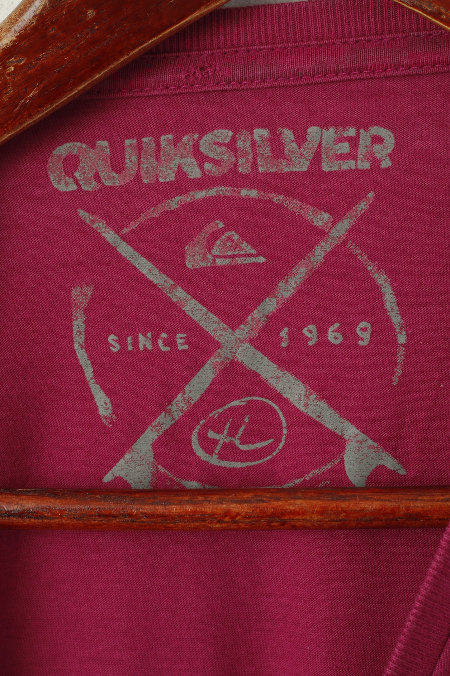 Quiksilver Mes XL T- Shirt Maroon Cotton Graphic Crew Neck Summer