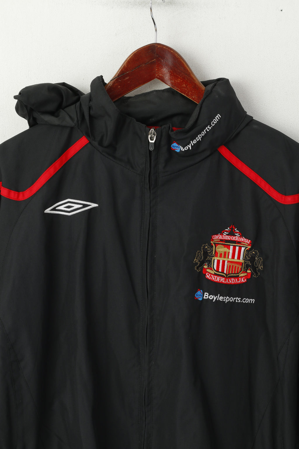 Giacca Umbro da uomo L nera Sunderland AFC, top sportivo leggero con cappuccio nascosto