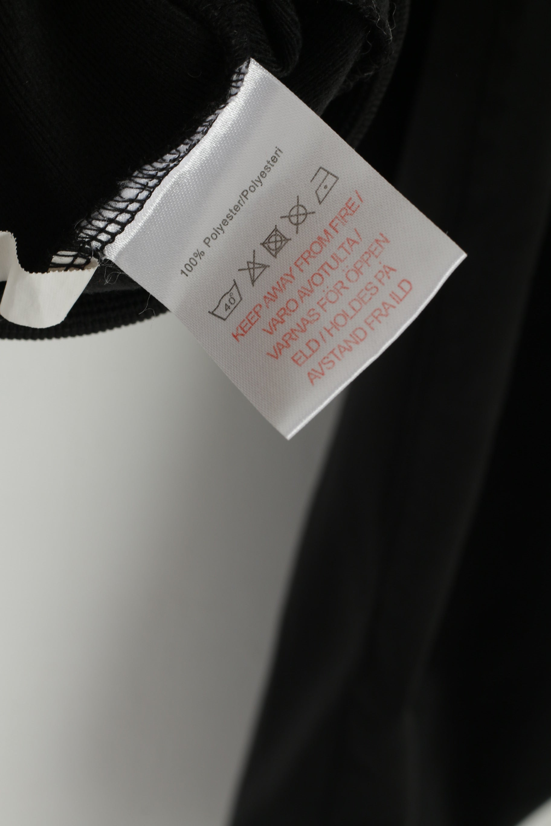 Umbro Mens S Sweatshirt Black IL Vega Football Full Zipper Sabina Track Top