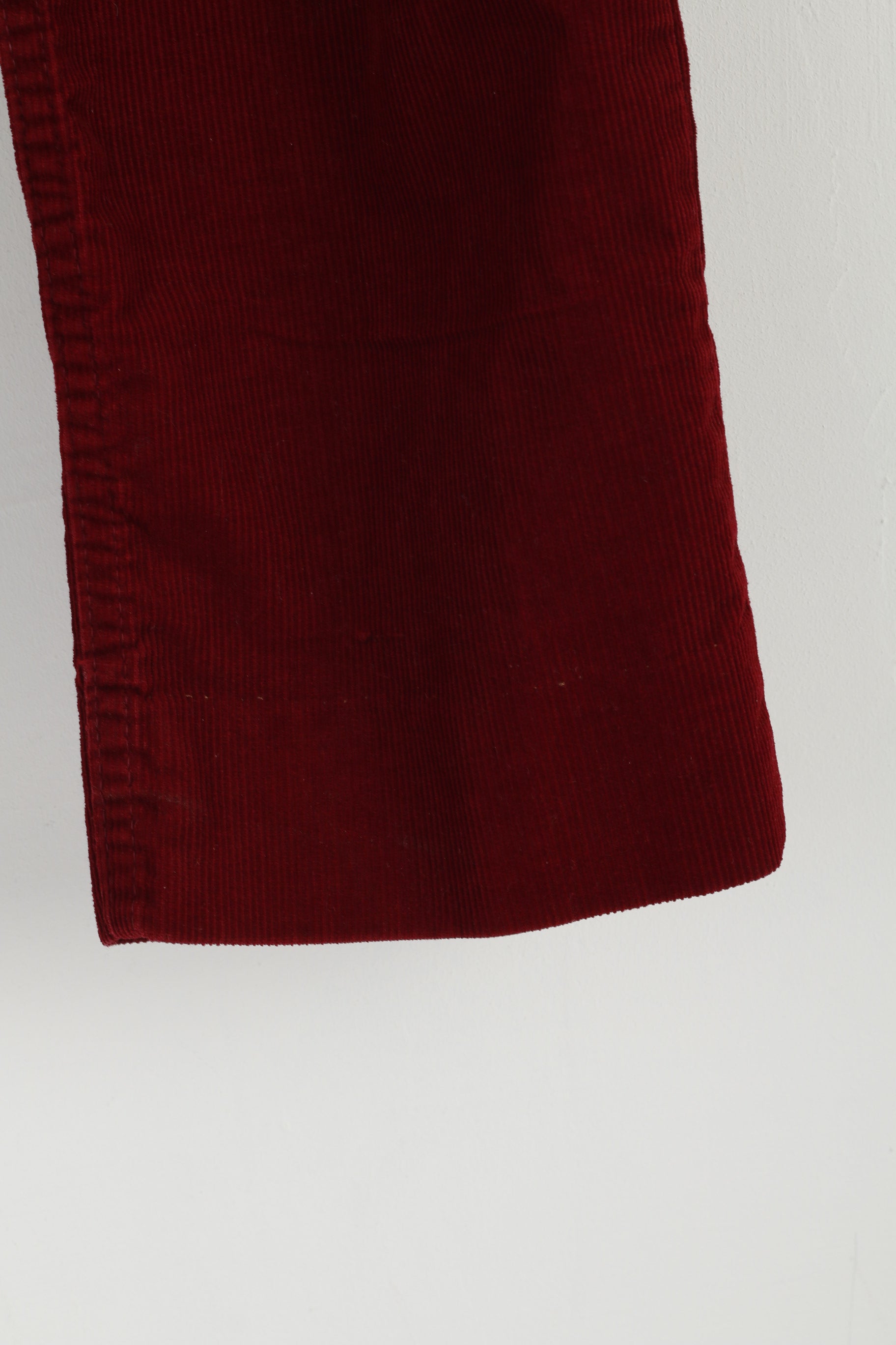 Pantaloni Levi's da donna W 34 L 36 Pantaloni classici retrò in cotone di velluto a coste bordeaux