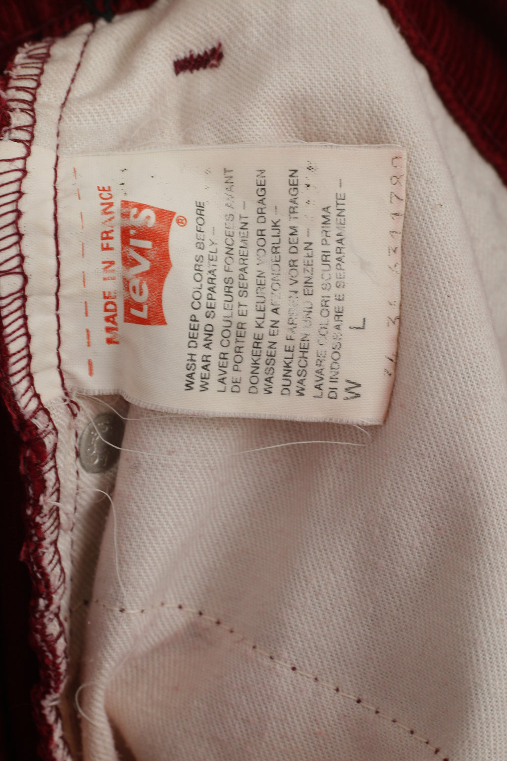 Pantaloni Levi's da donna W 34 L 36 Pantaloni classici retrò in cotone di velluto a coste bordeaux