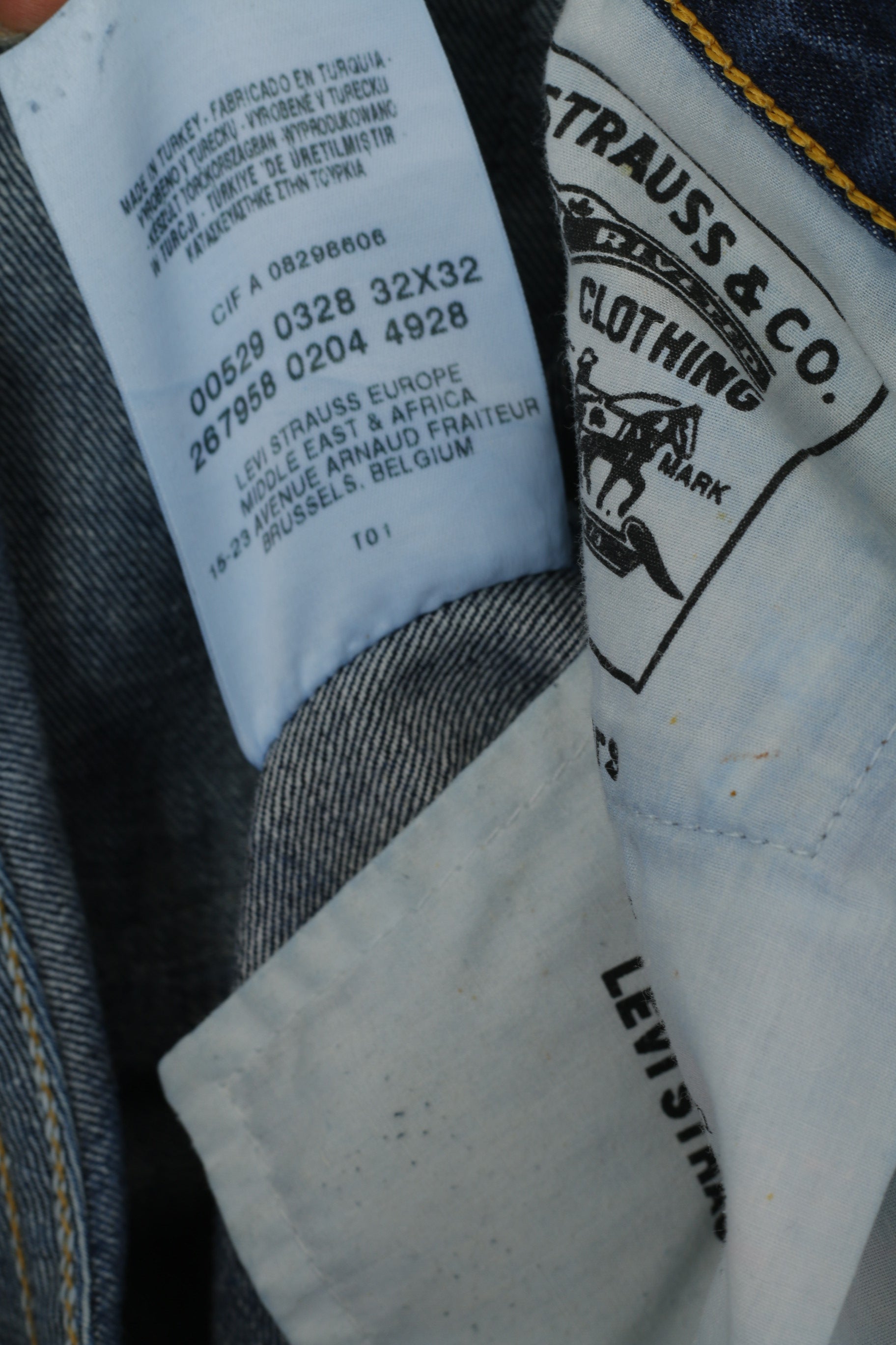 Levi's 529 Womens 32 Jeans Trousers Denim Cotton Navy Curve Bootcut Pants