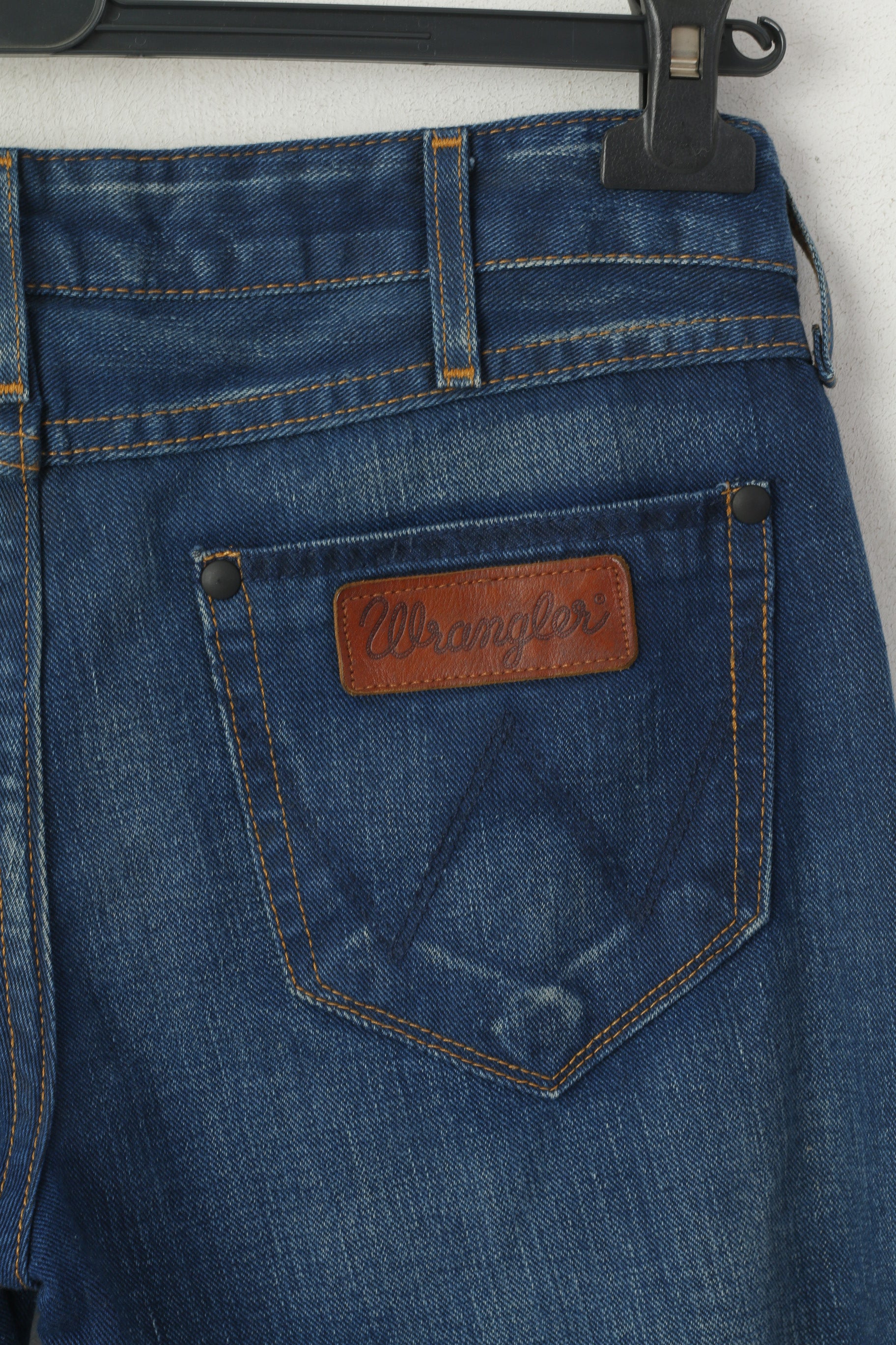 Pantaloni jeans Wrangler Betty da donna 28 Pantaloni bootcut in denim di cotone blu scuro