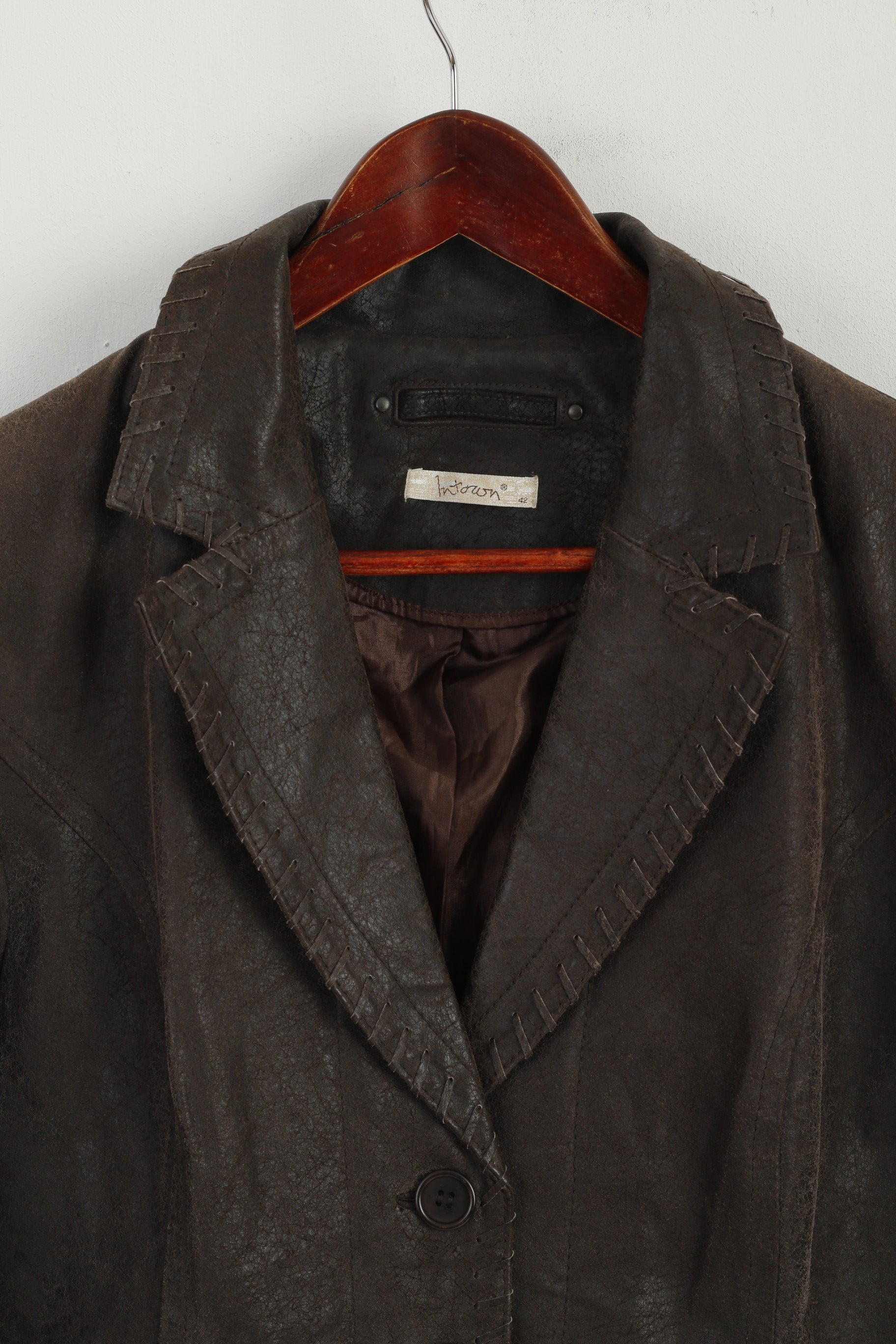 Giacca classica da donna Intown 42 Blazer in pelle marrone con due tasche con bottoni