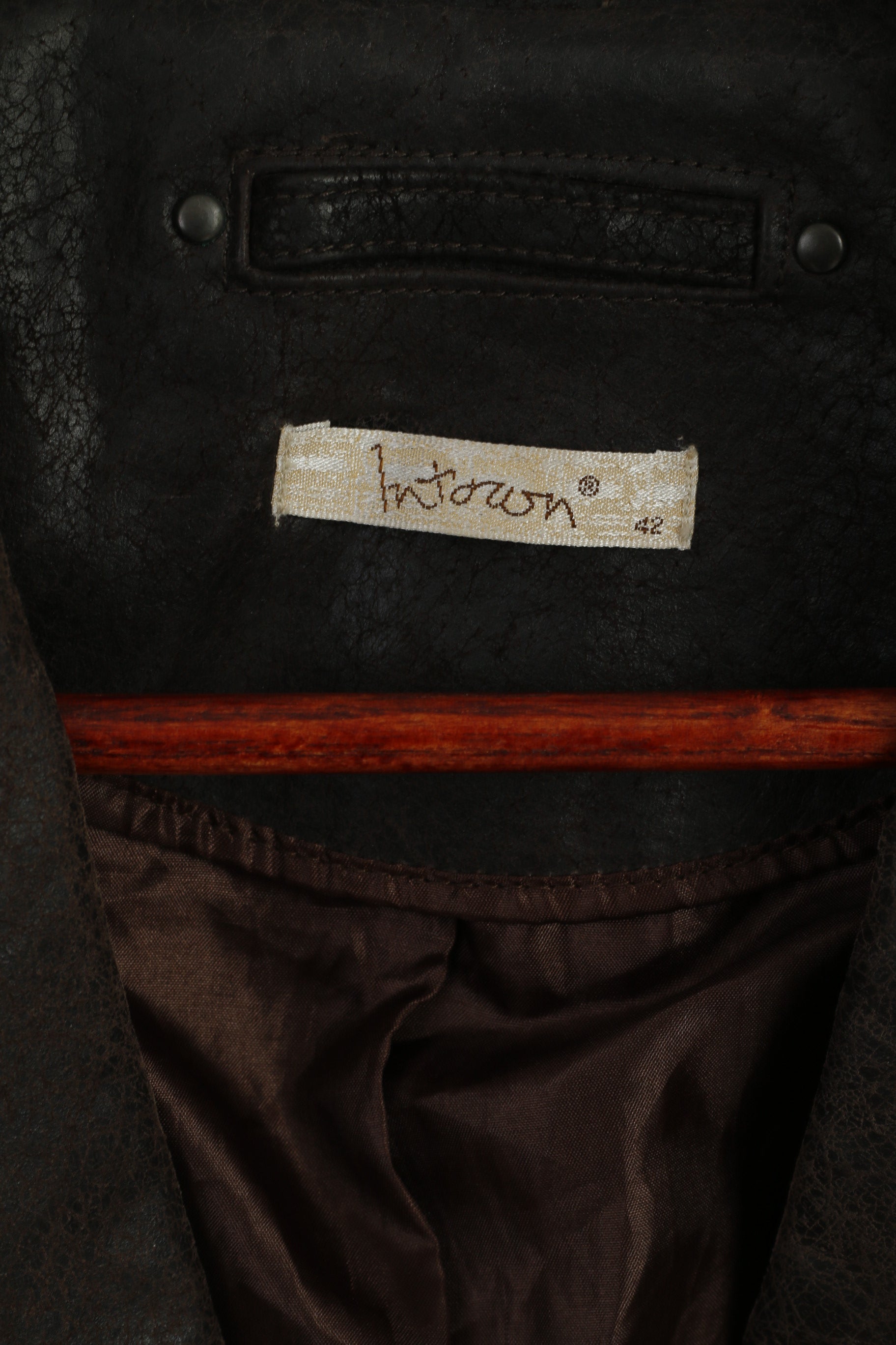 Giacca classica da donna Intown 42 Blazer in pelle marrone con due tasche con bottoni