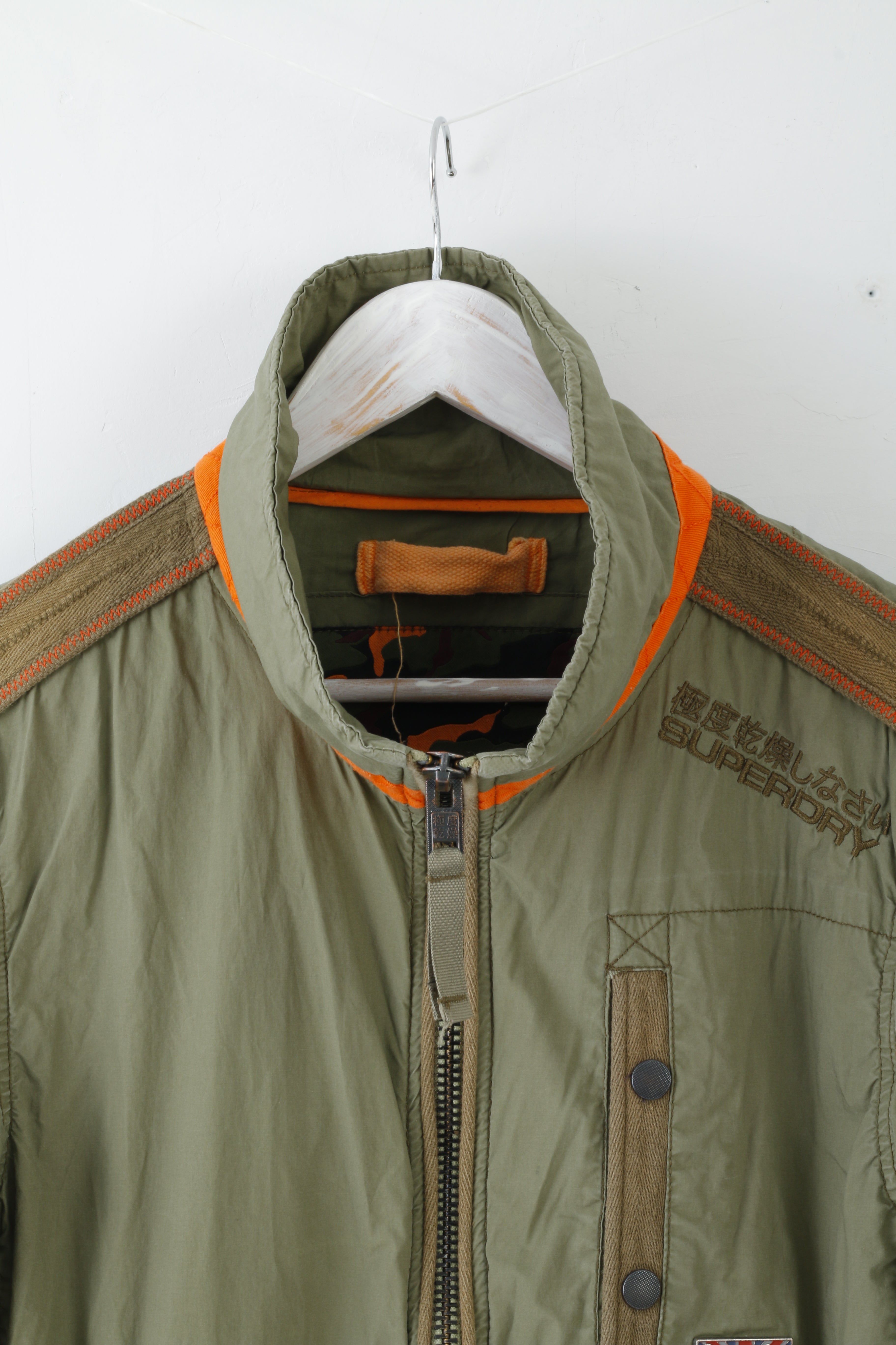 Giubbotto bomber Superdry Japan da donna M color kaki leggero dal design britannico