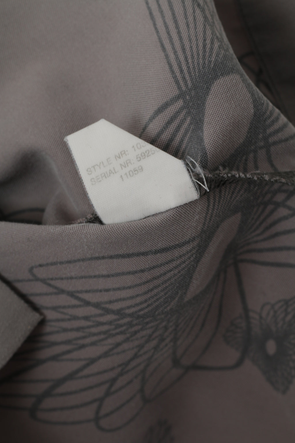 Mammut Camicia casual da donna L. Top da passeggio turistico vintage stampato in nylon grigio