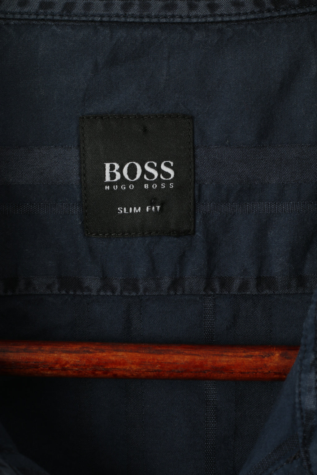 Hugo Boss Camicia casual da uomo M. Top a maniche lunghe slim fit con colletto button down a righe blu scuro