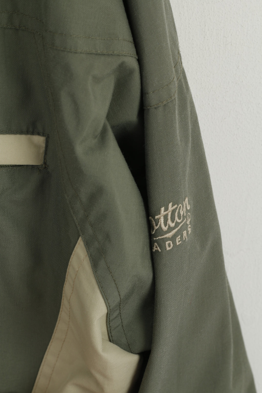 Cotton Traders Men L Jacket Green Nylon Waterproof Hidden Hood Outdoor Top