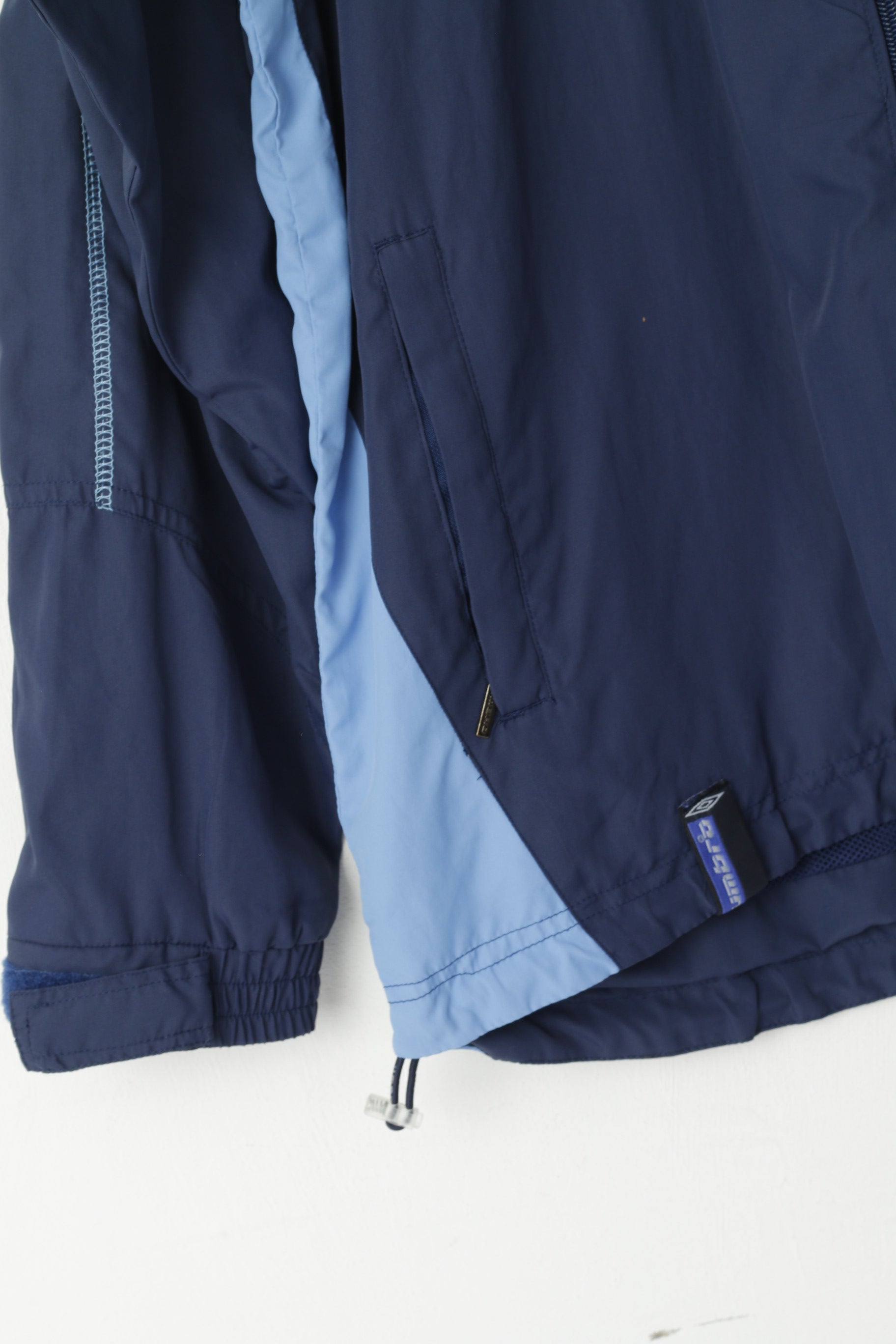 Umbro Giacca da uomo L Blu scuro Abbigliamento sportivo Cerniera completa Fodera in rete leggera