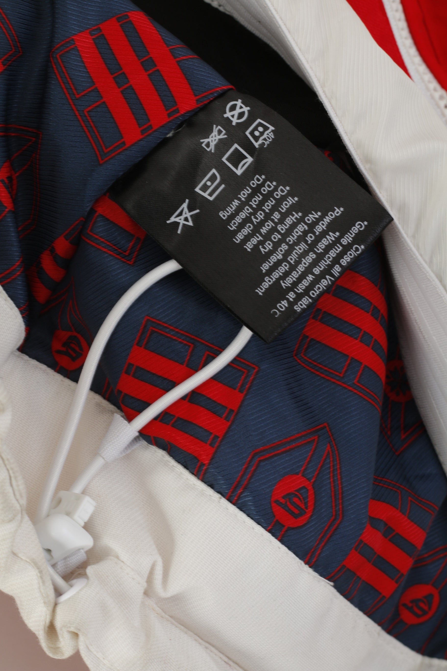 Beerenberg Veste de ski pour femme Rouge avec fermeture éclair complète et capuche détaillée