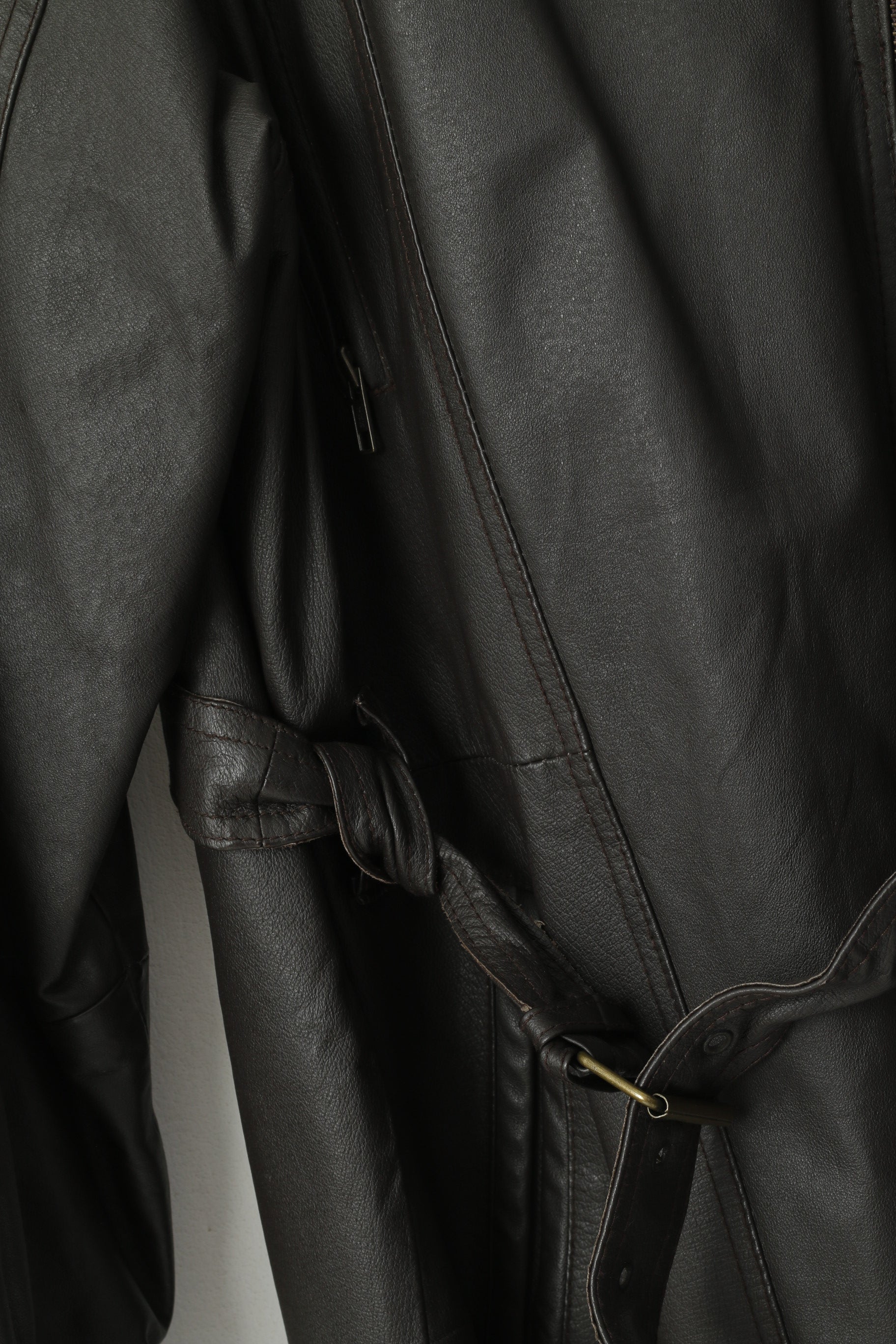 Giacca Mariut da donna M in pelle marrone da motociclista da moto con cintura e cerniera intera retrò