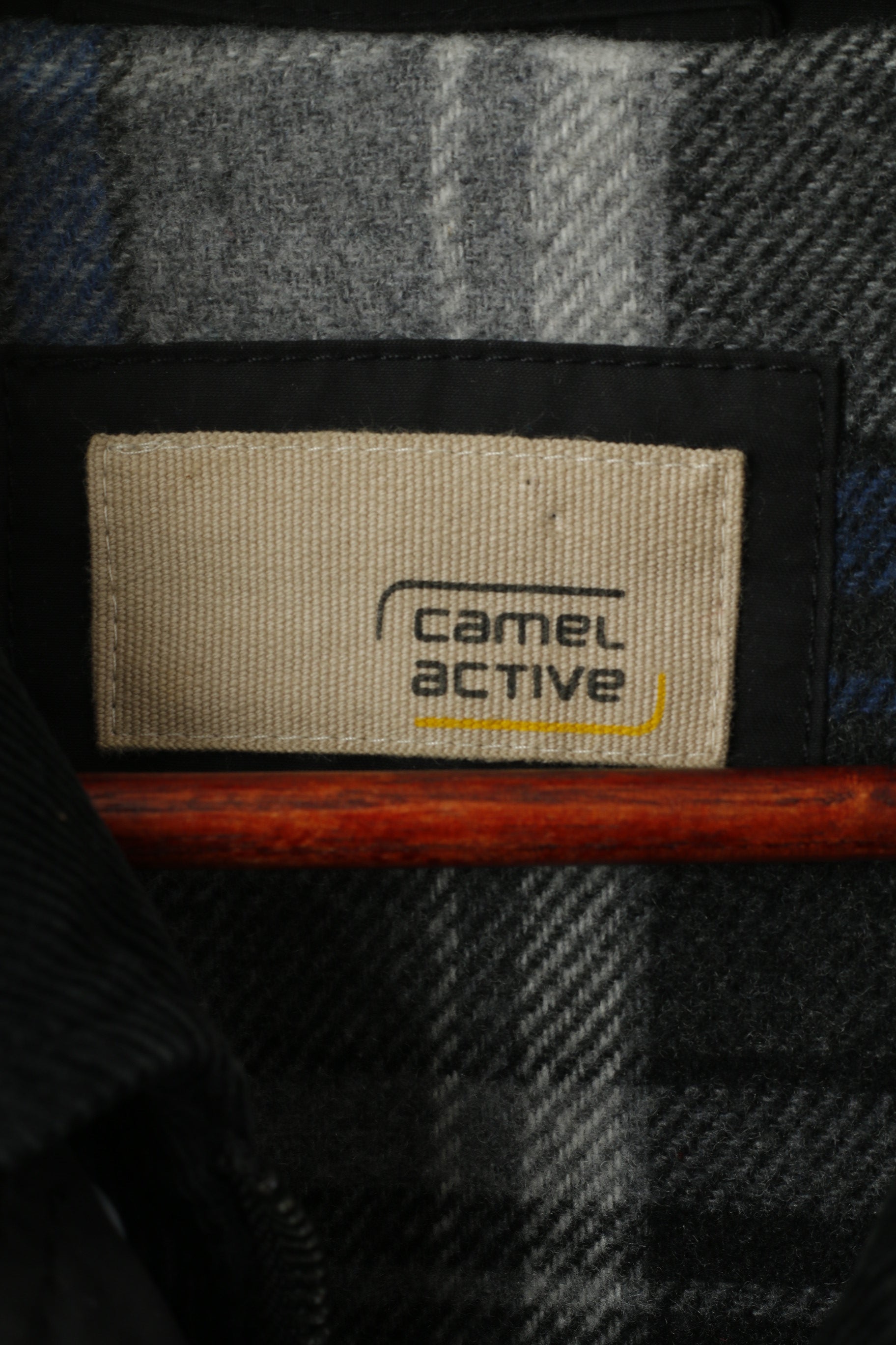 Giacca Camel Active da uomo M. Fodera nera con colletto rimovibile. Top classico