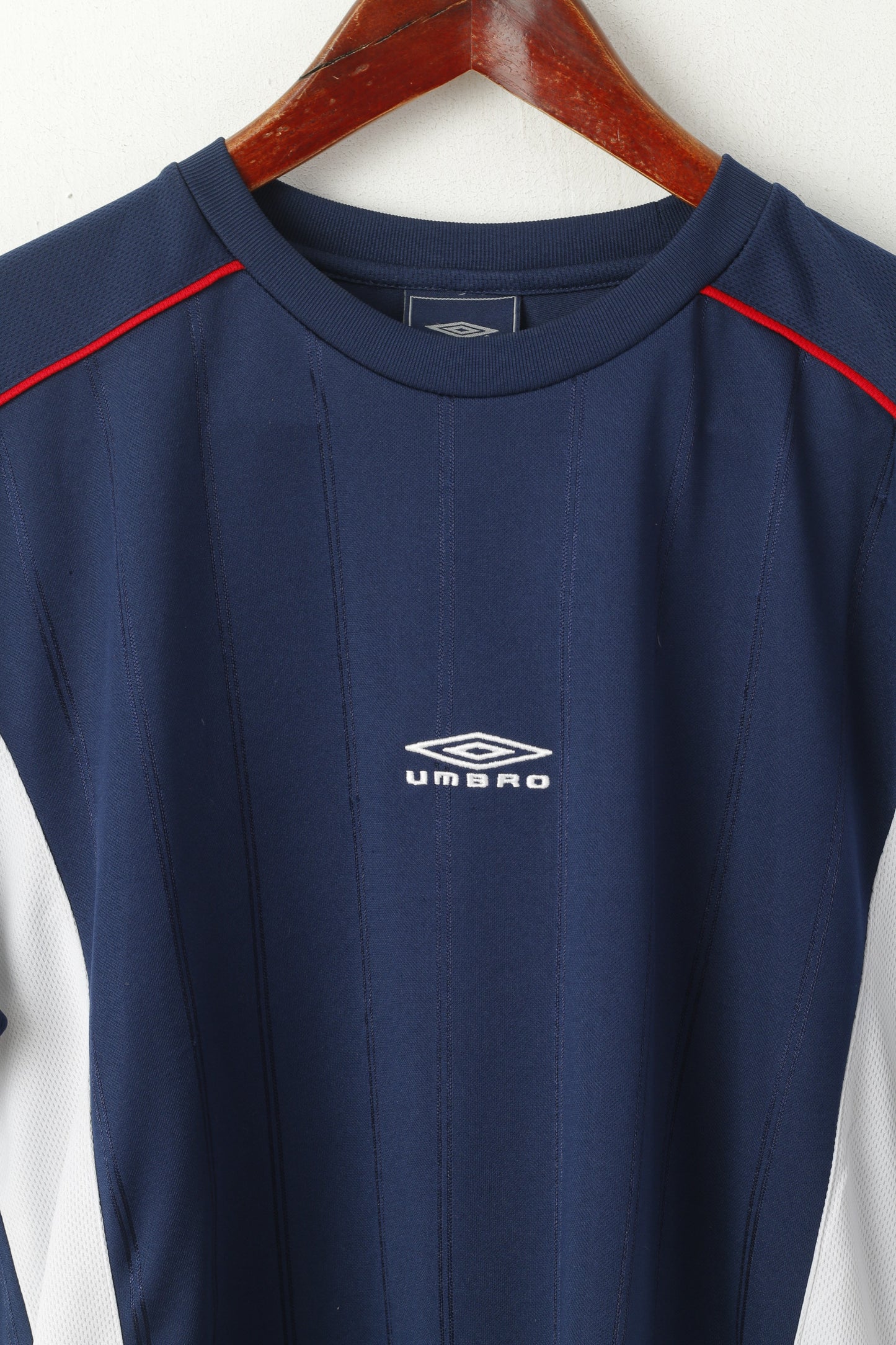 Umbro Men M Shirt Navy Activewear Logo Crew Neck Sport Training Jersey Top