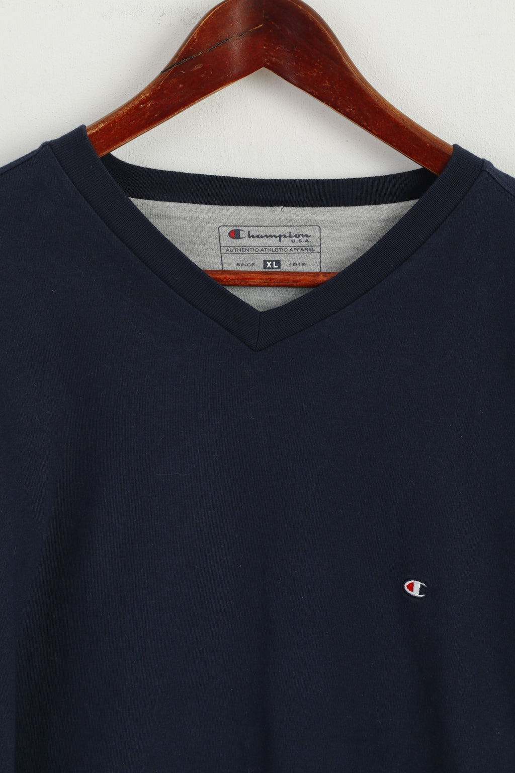 Champion Men XL Long Sleeved Shirt Navy Cotton V Neck Classic Athletic Top