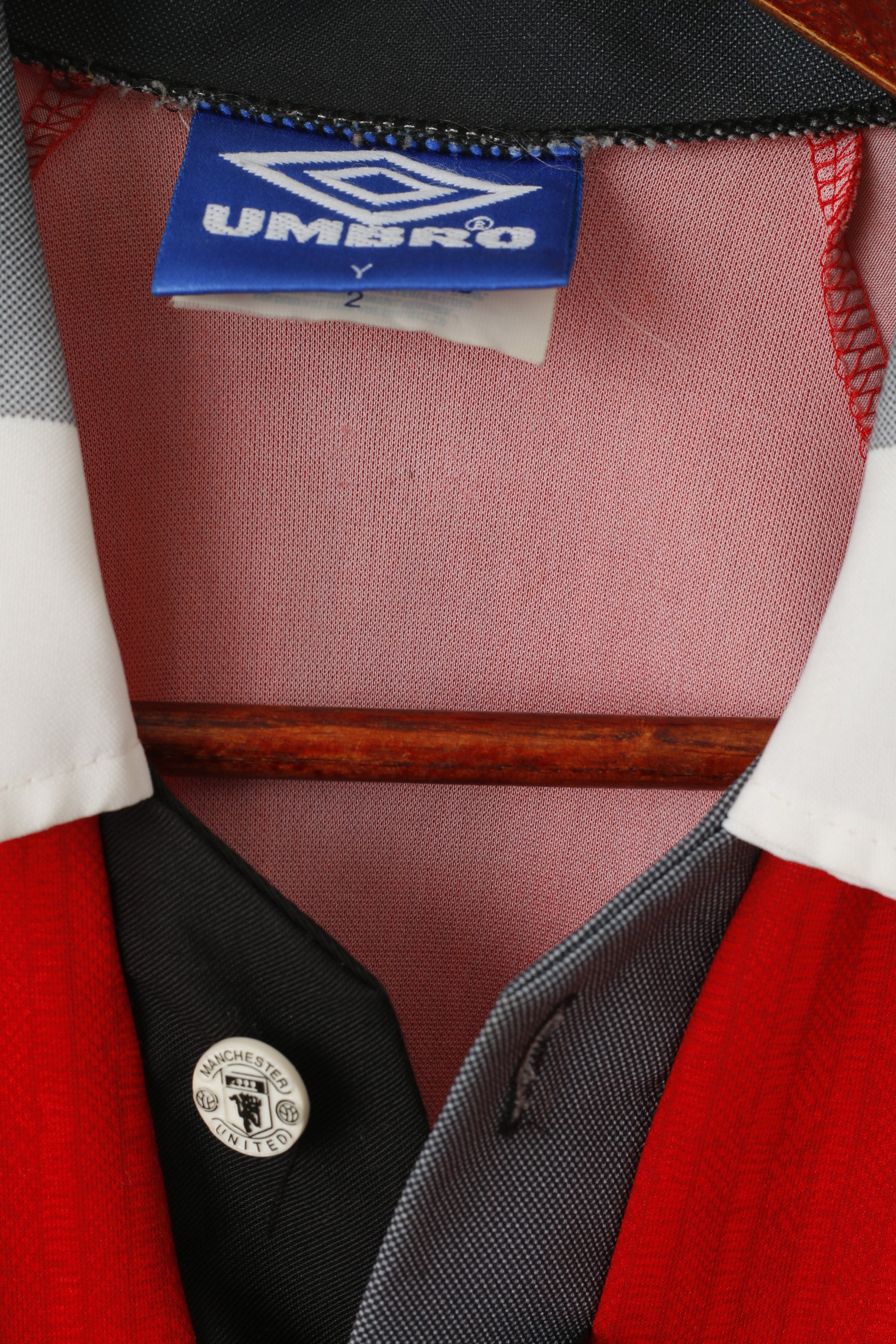 Umbro Manchester United Boys Y 10 Age Shirt Red Football Vintage Jersey Performance Top