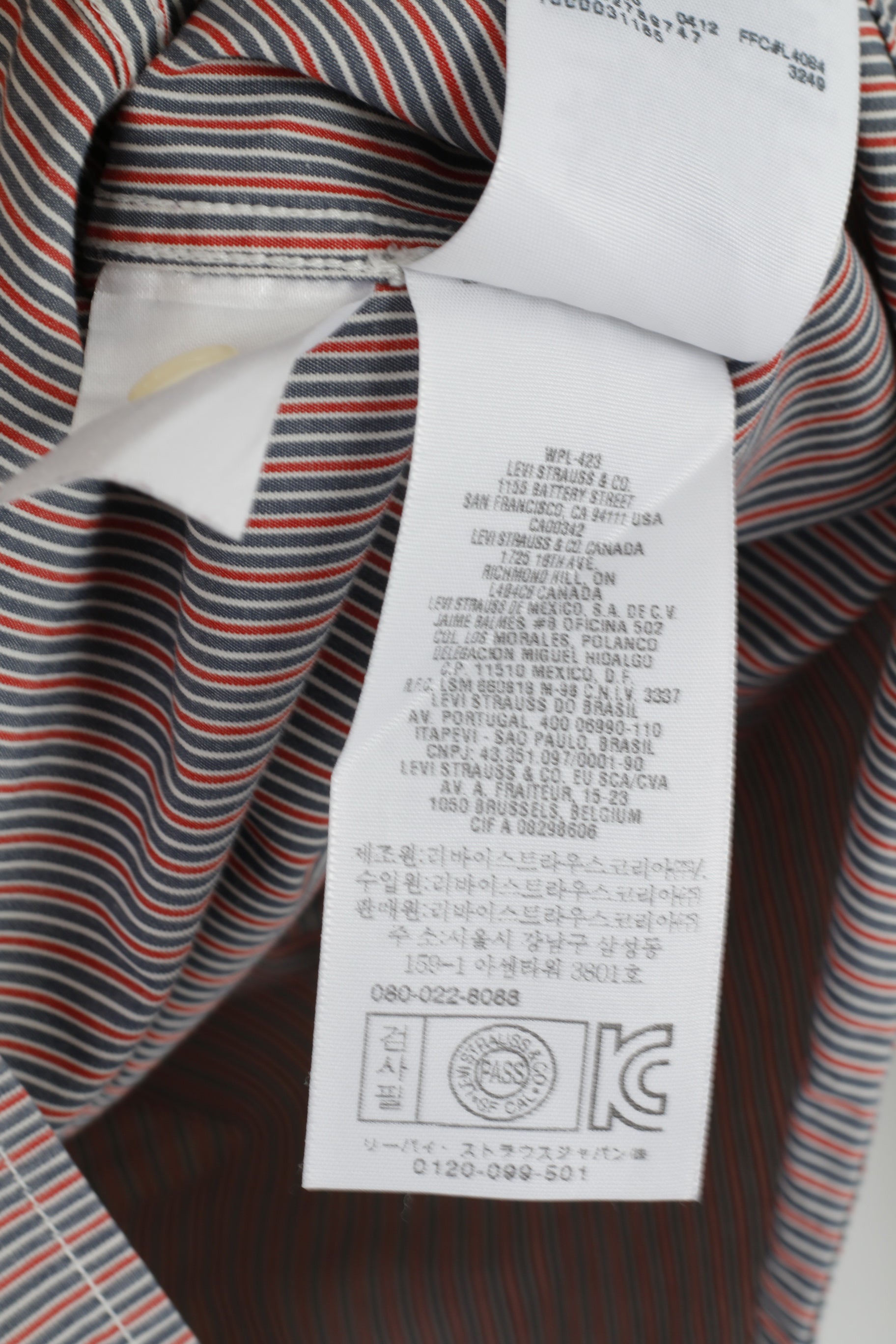 Levi's Mens L Casual Shirt Blue Red Striped Cotton Standard Fit Long Sleeve