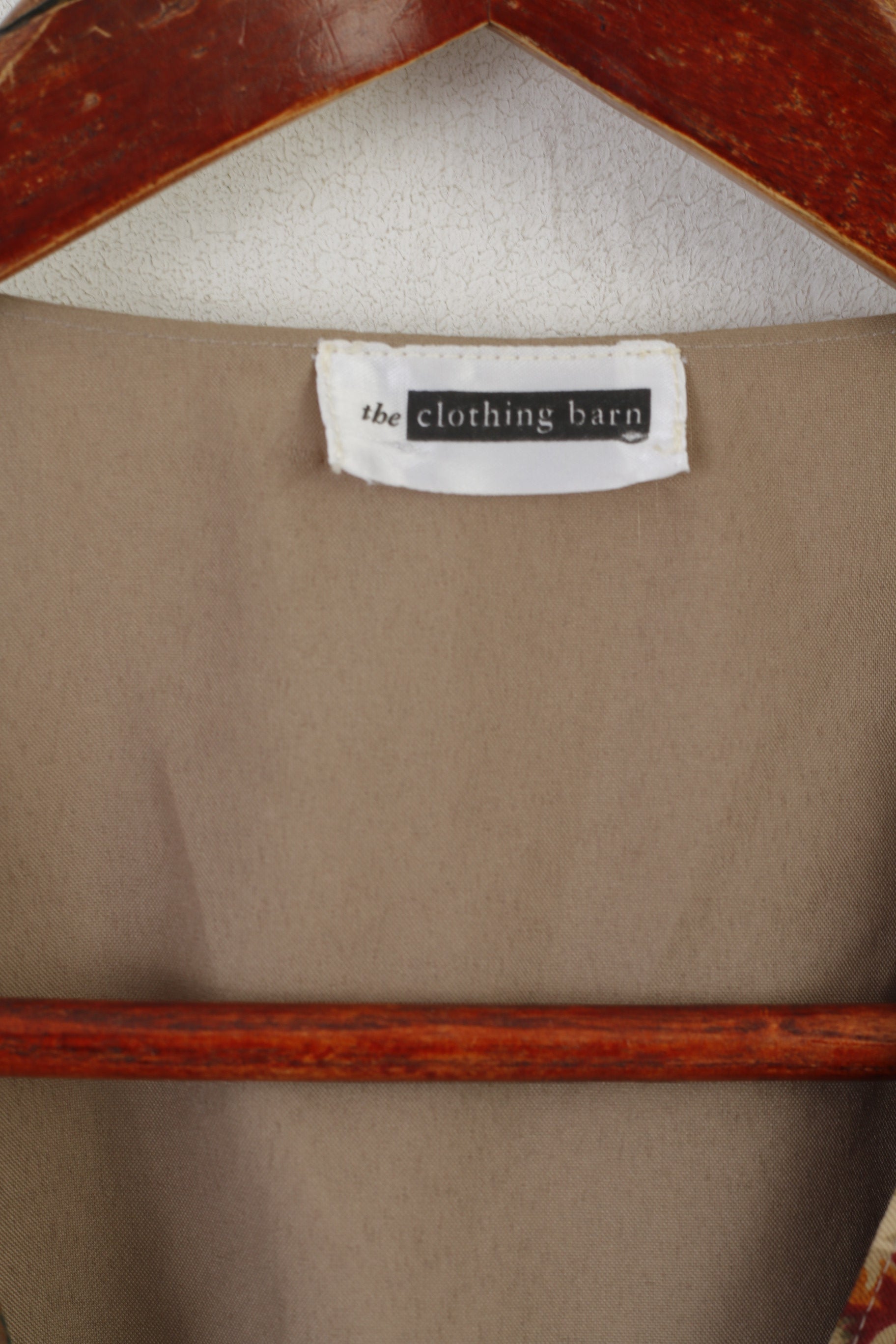 The Clothing Barn Women L Waistcoat Beige Floral Shiny Viscose Vintage Vest