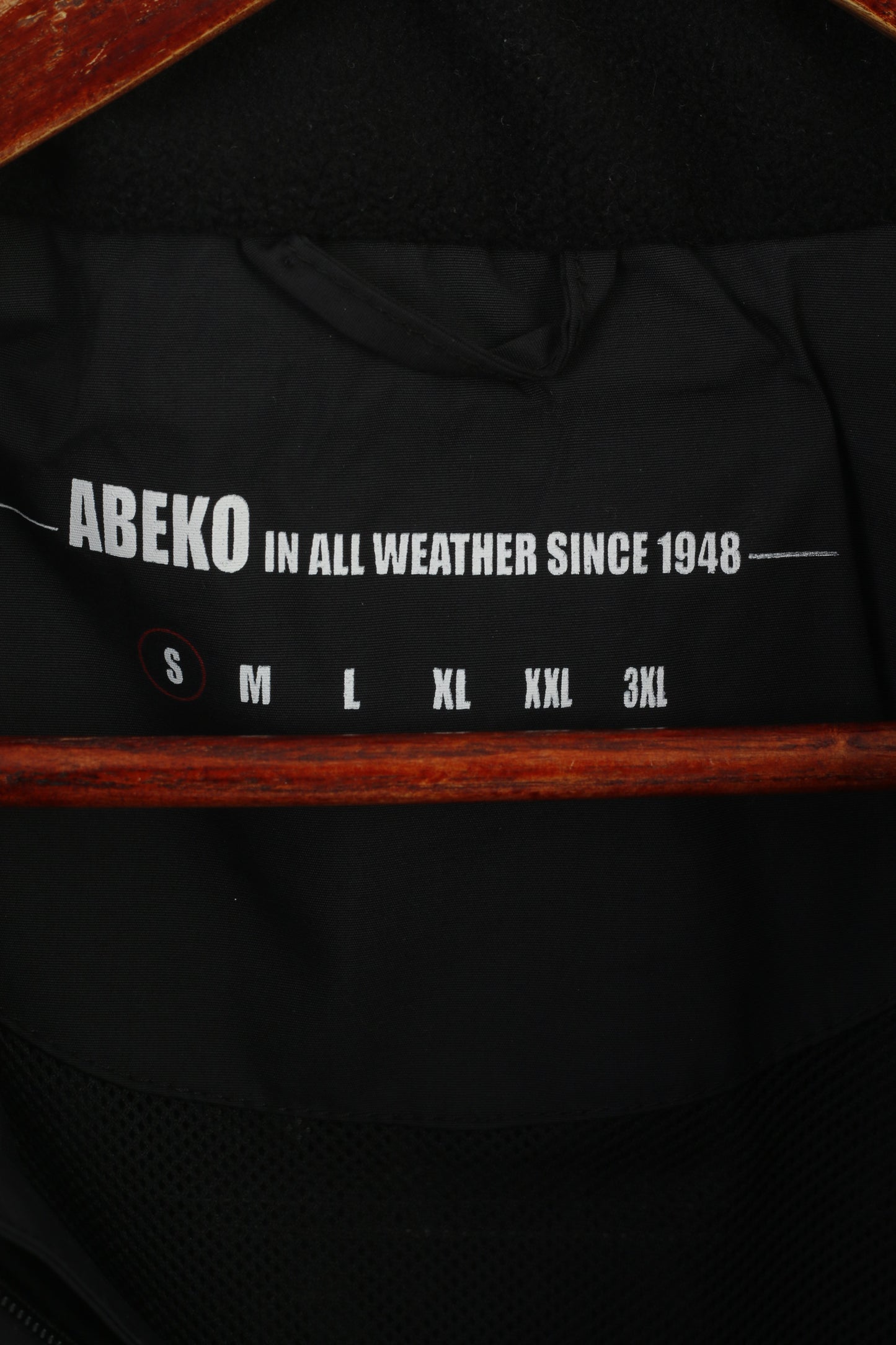 Giacca da uomo Abeko in nylon nero impermeabile con cerniera per esterni e cappuccio per tutte le stagioni