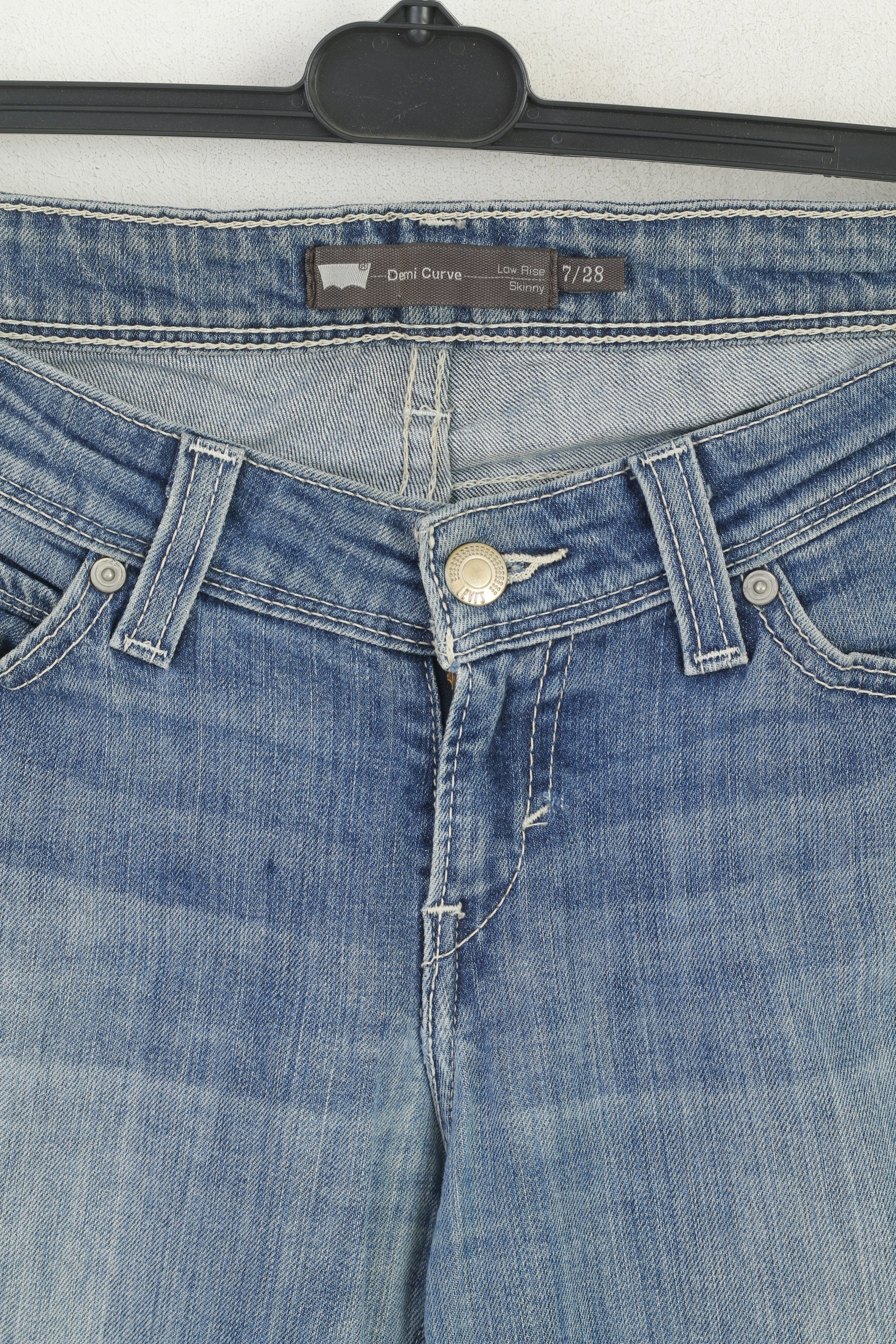 Levi's low rise on sale skinny demi curve