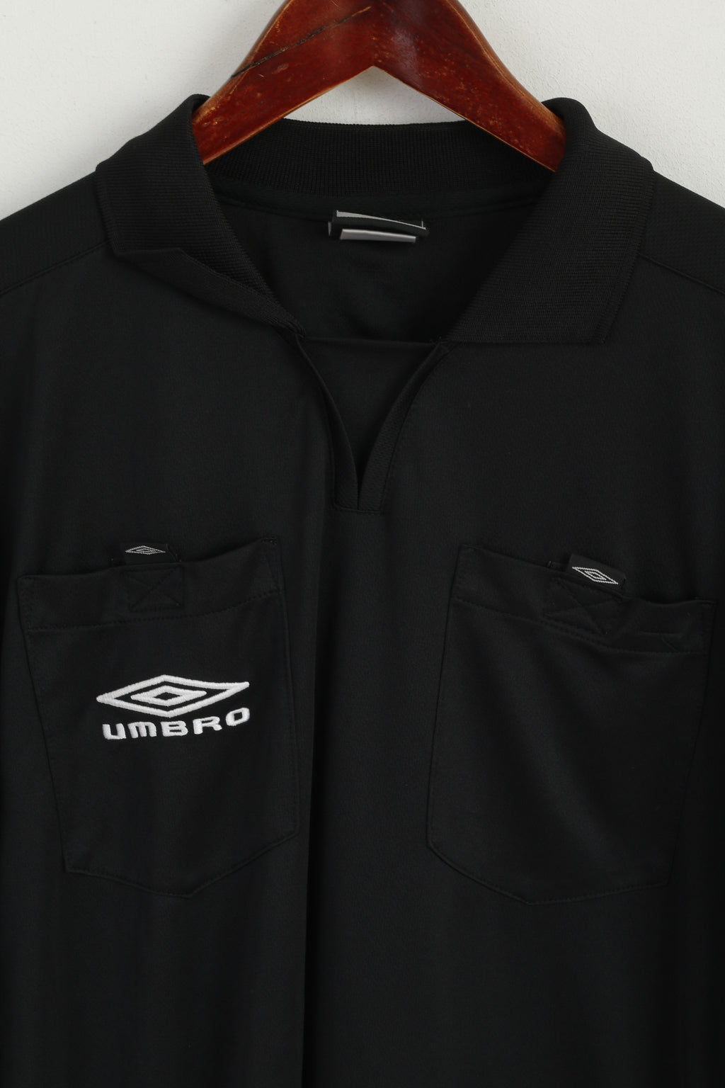 Umbro Men L (M) Polo Shirt Black Shiny Football Long Sleeve Activewear Fit Top