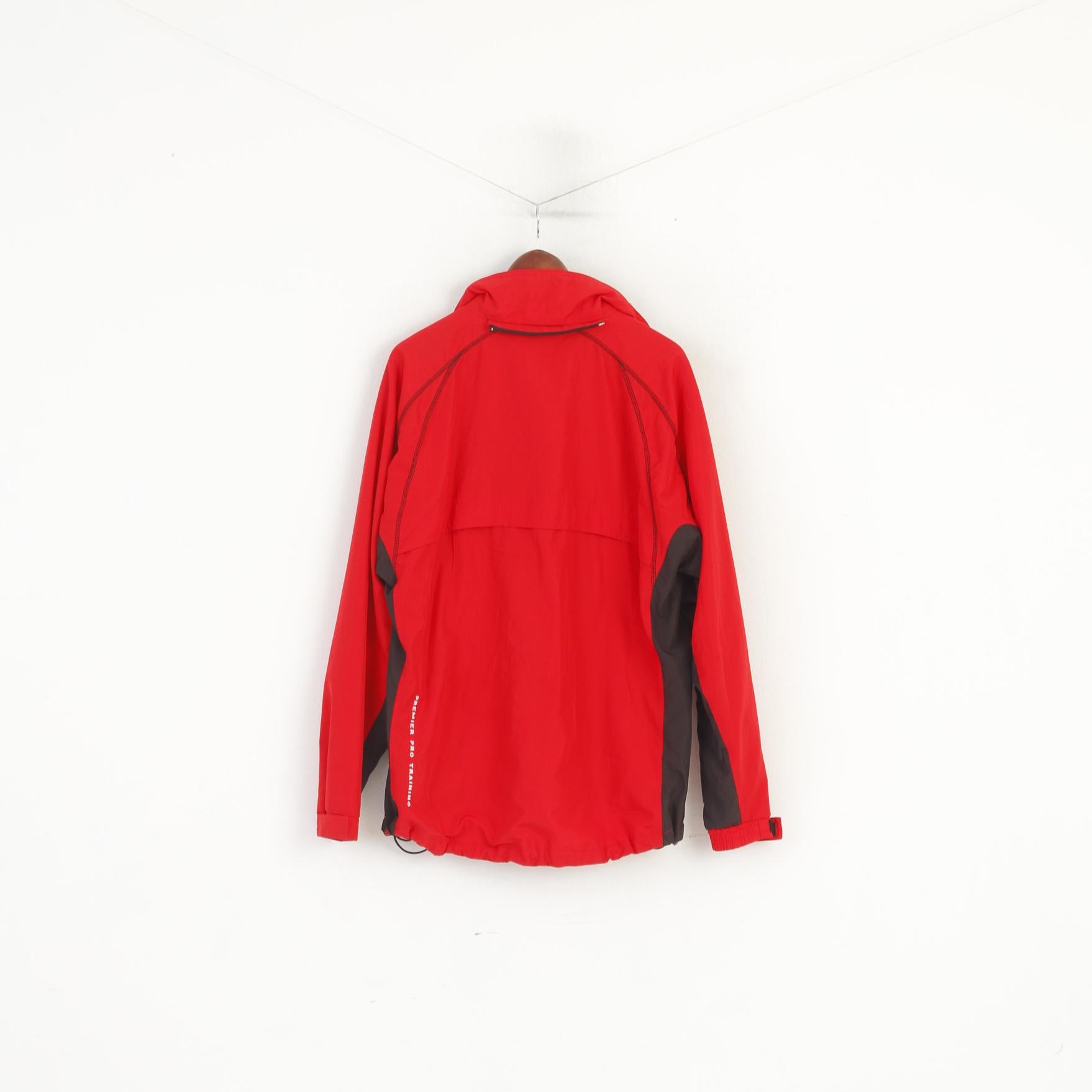 Umbro PPT Men L Jacket Red Official Teamwear Full Zip Sportwear Post Top